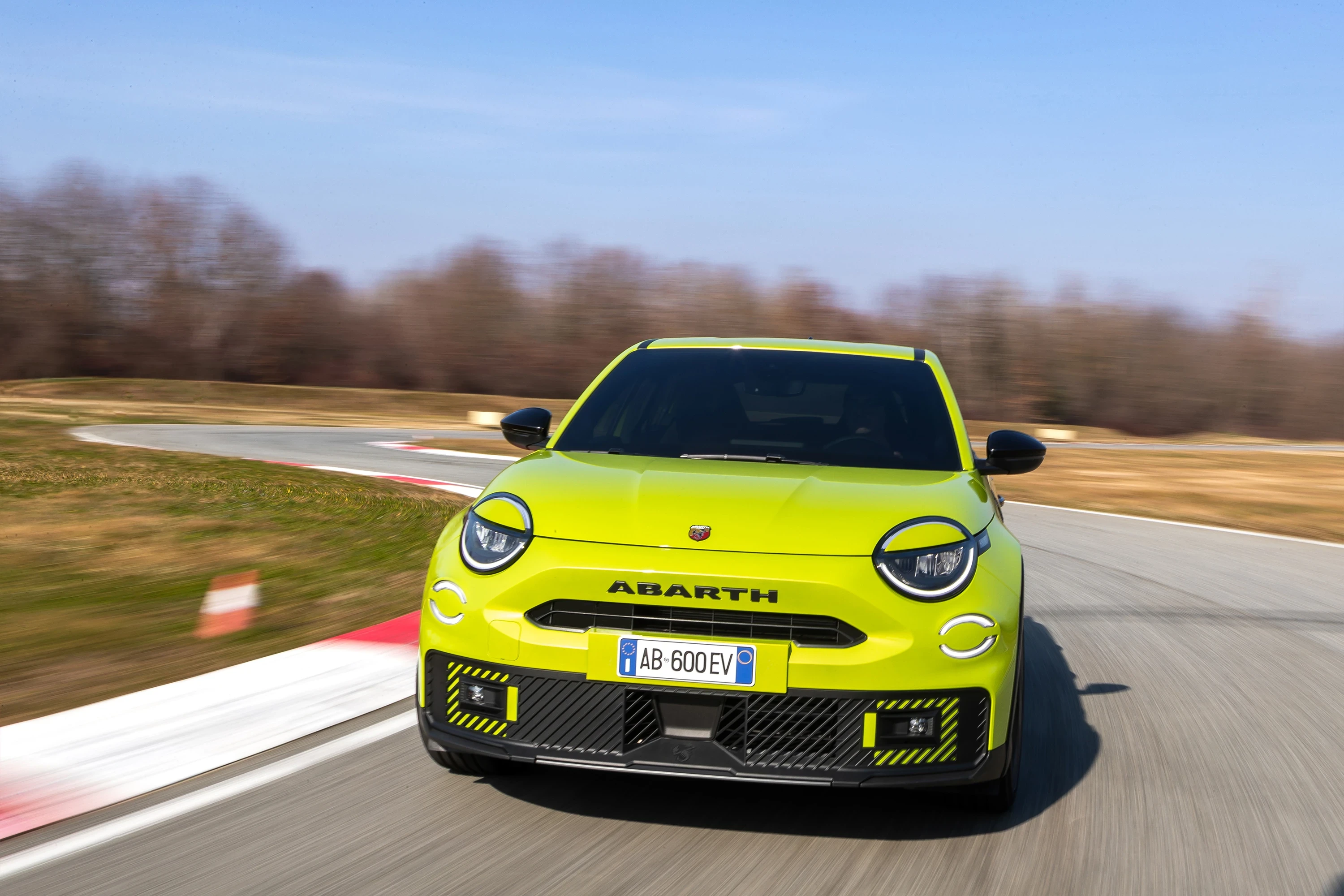Abarth 600e Turismo exterior view