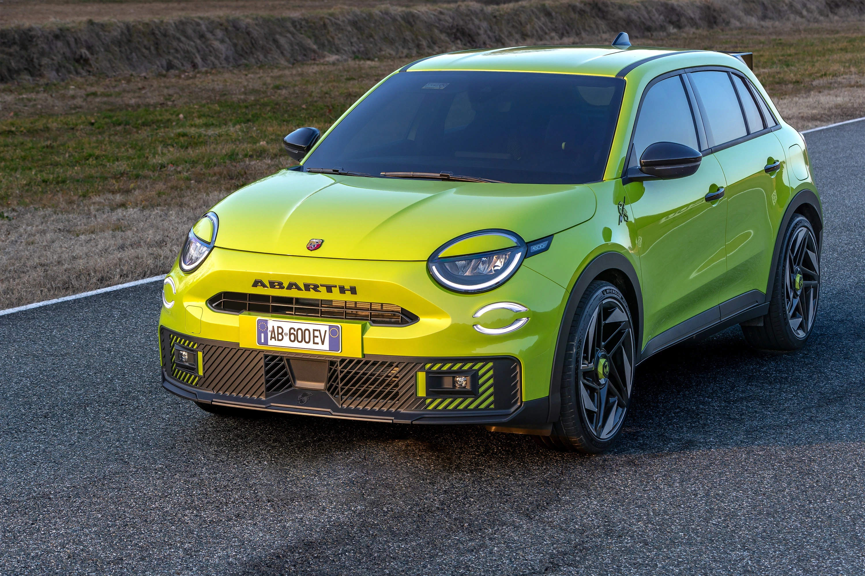Abarth 600e Turismo exterior view
