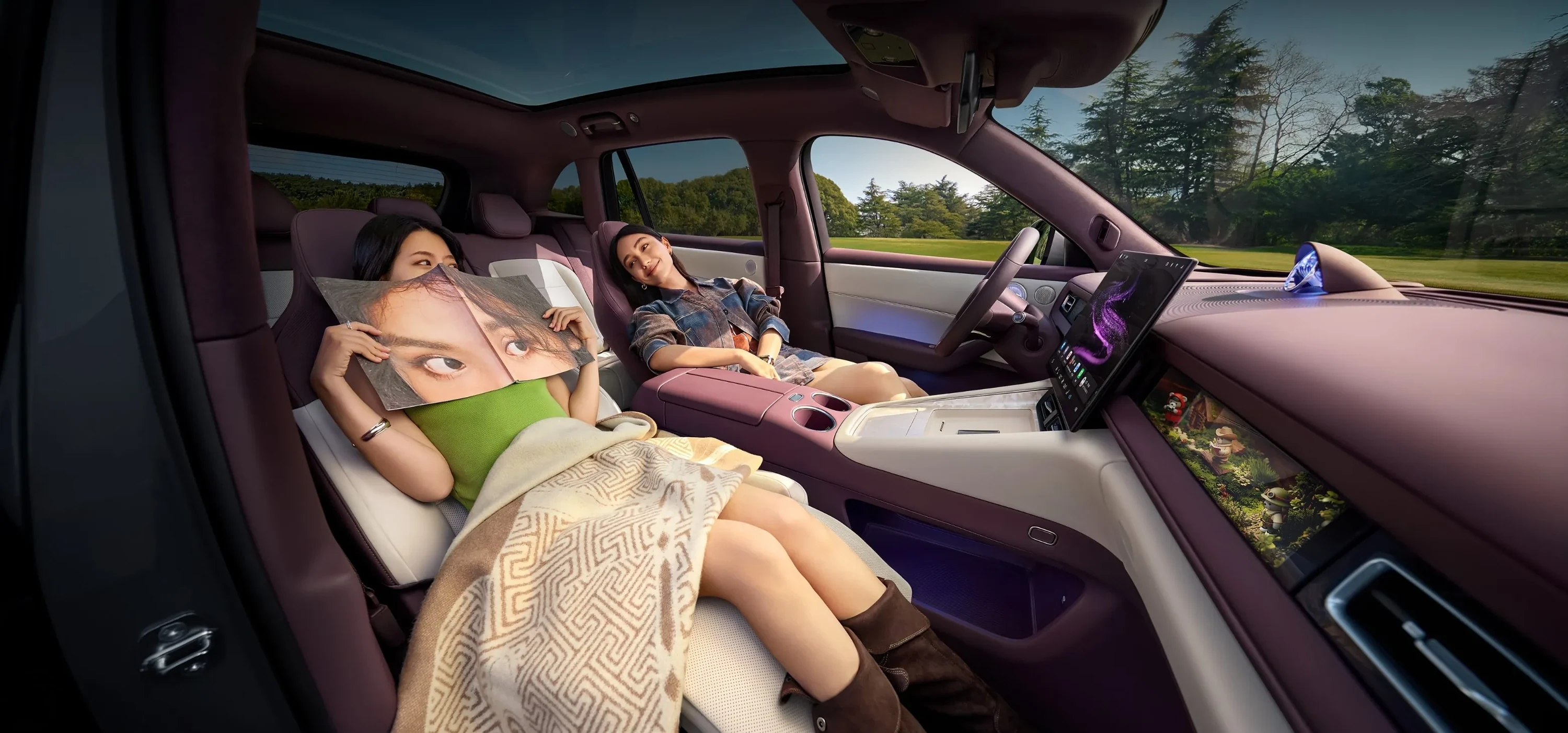 AITO M6 AWD frontseats view