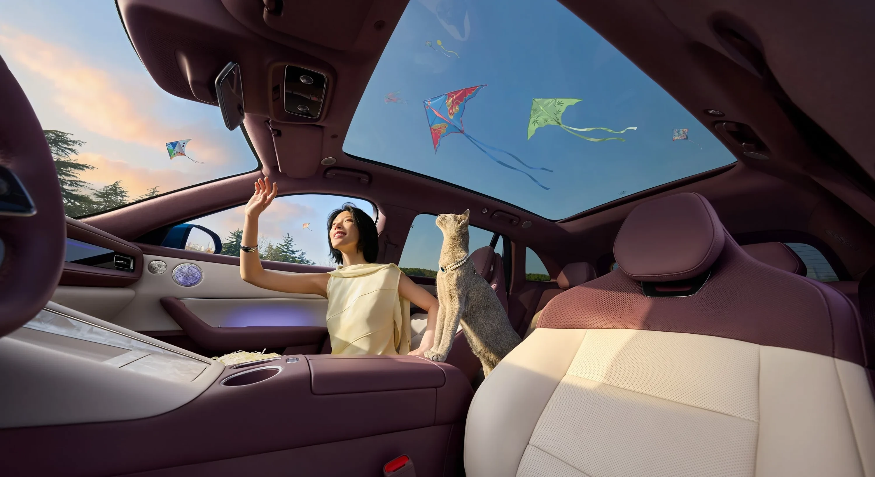 AITO M6 RWD frontseats view