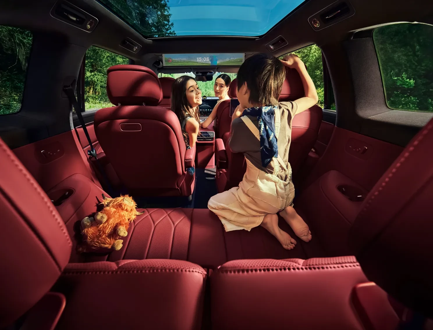 AITO M8 AWD interior view