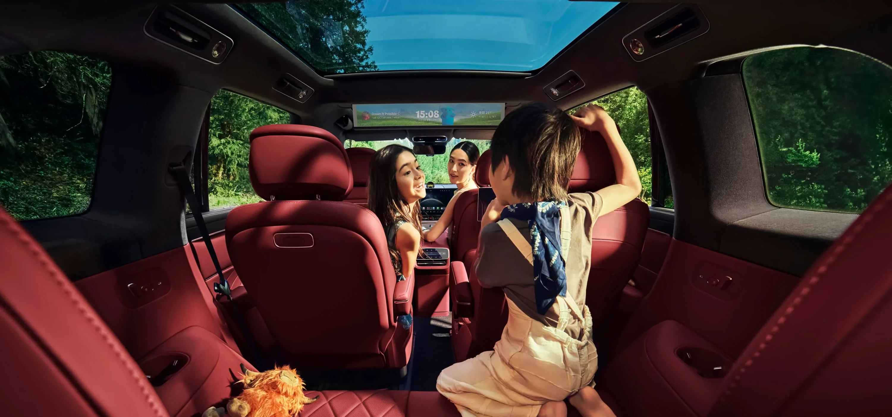 AITO M8 AWD interior view