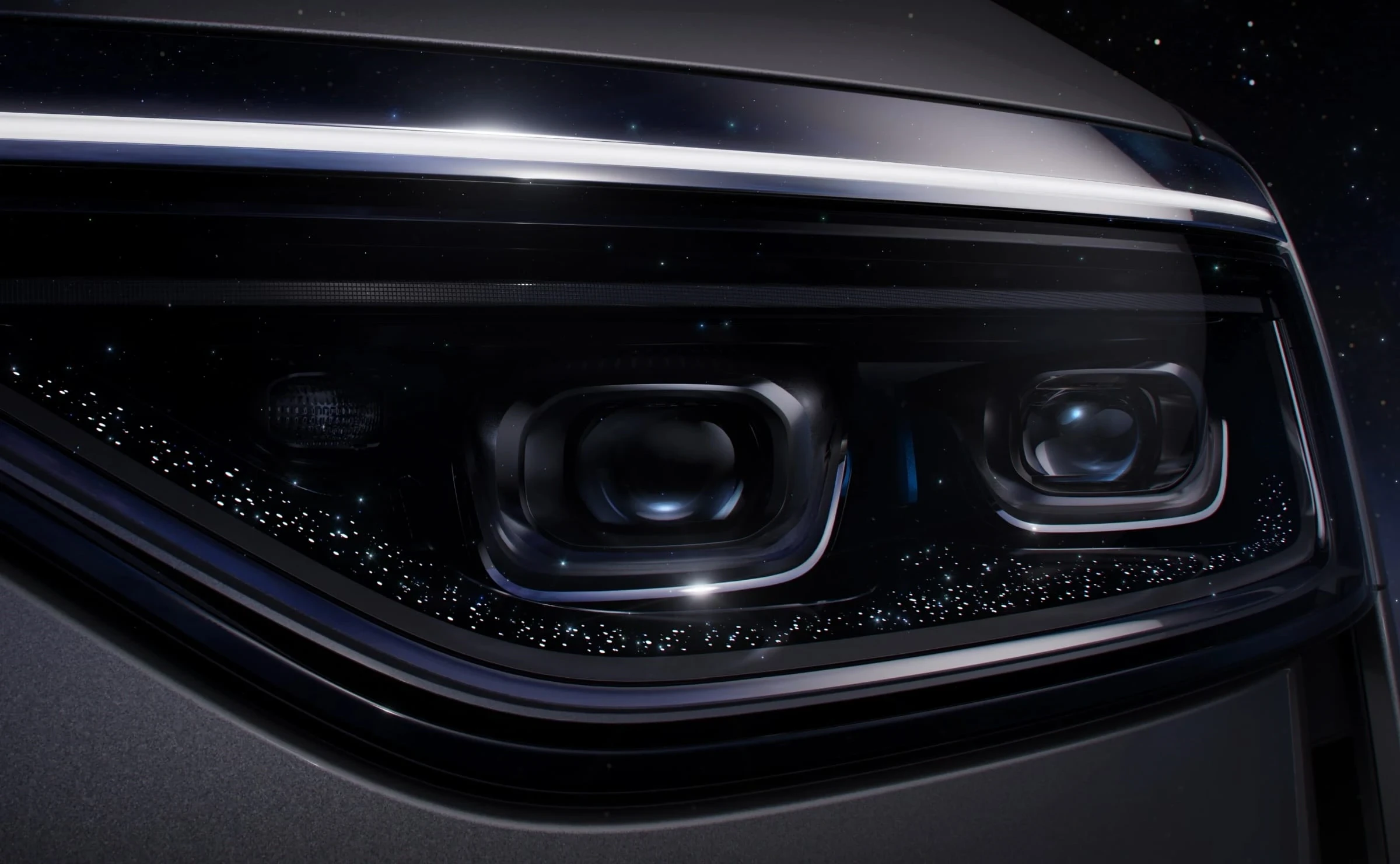AITO M8 RWD headlights view