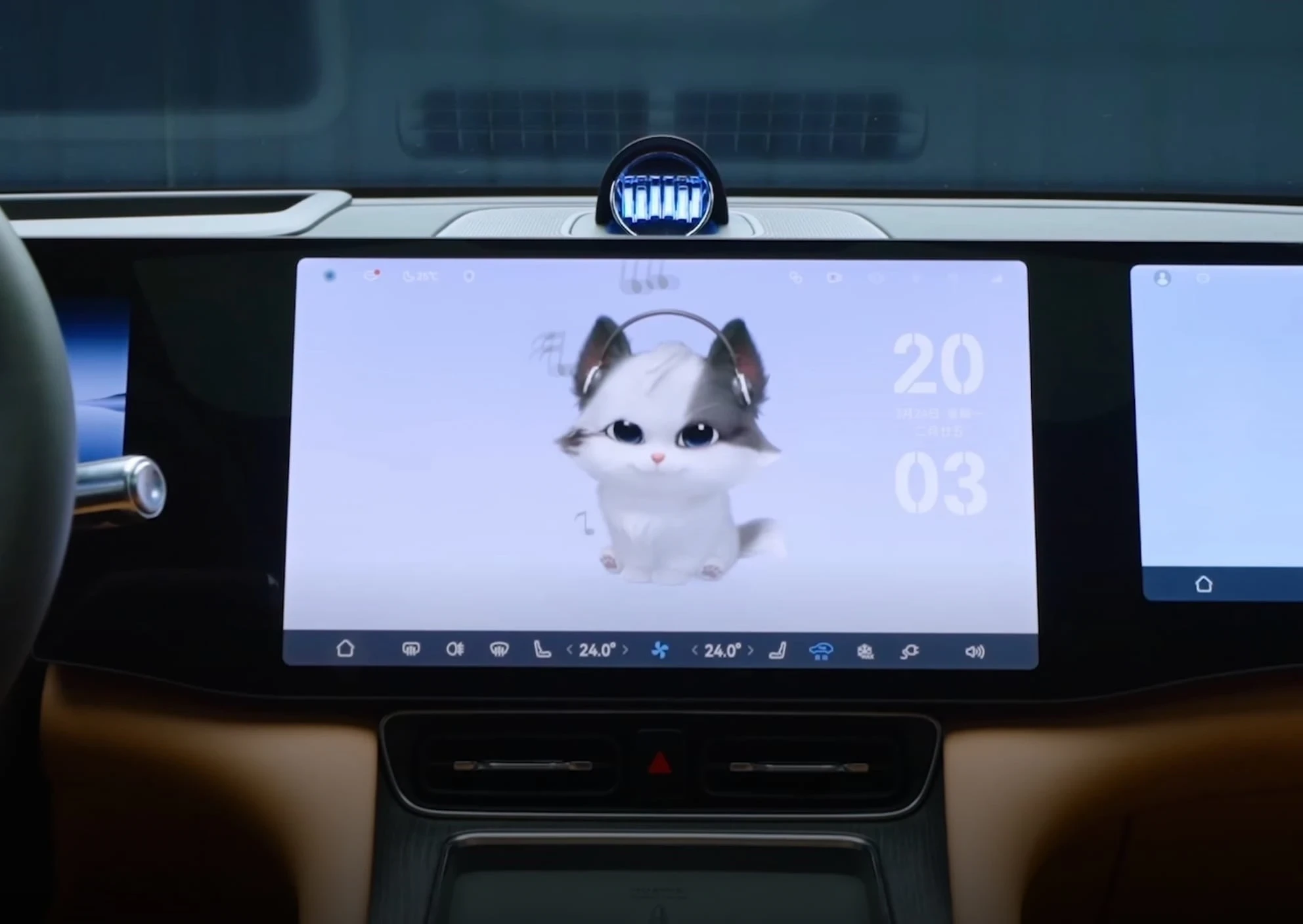 AITO M8 RWD screens view