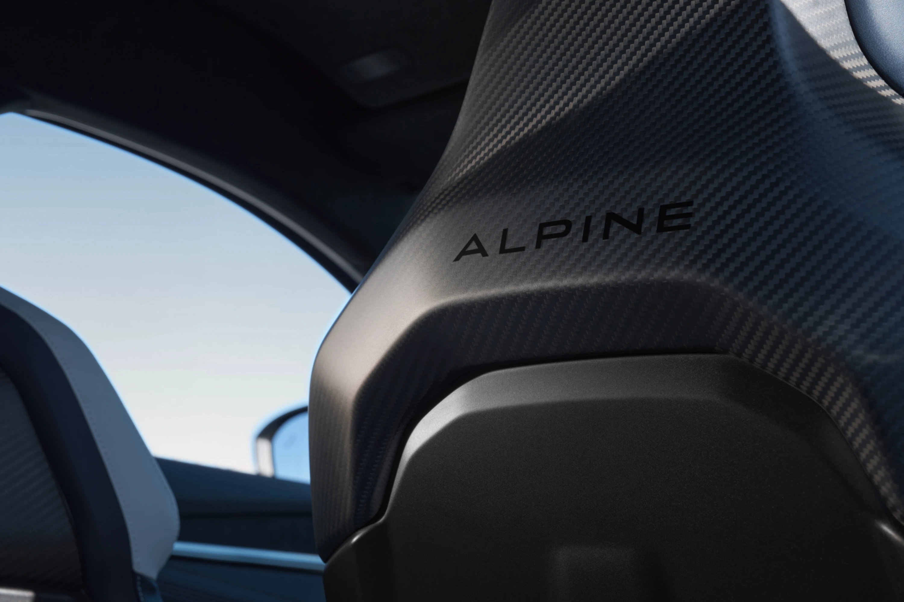 Alpine A390 GT details view