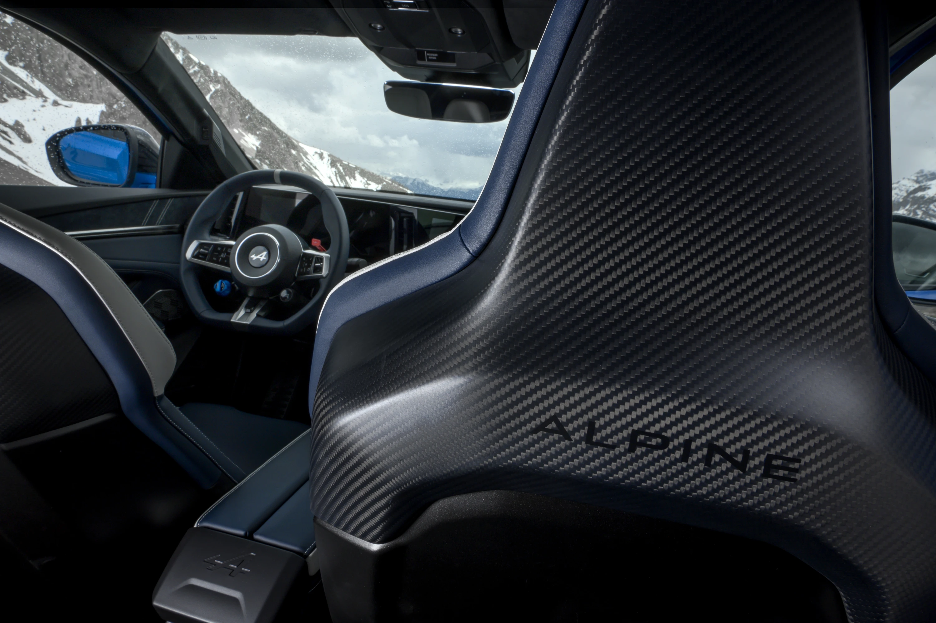 Alpine A390 GT details view