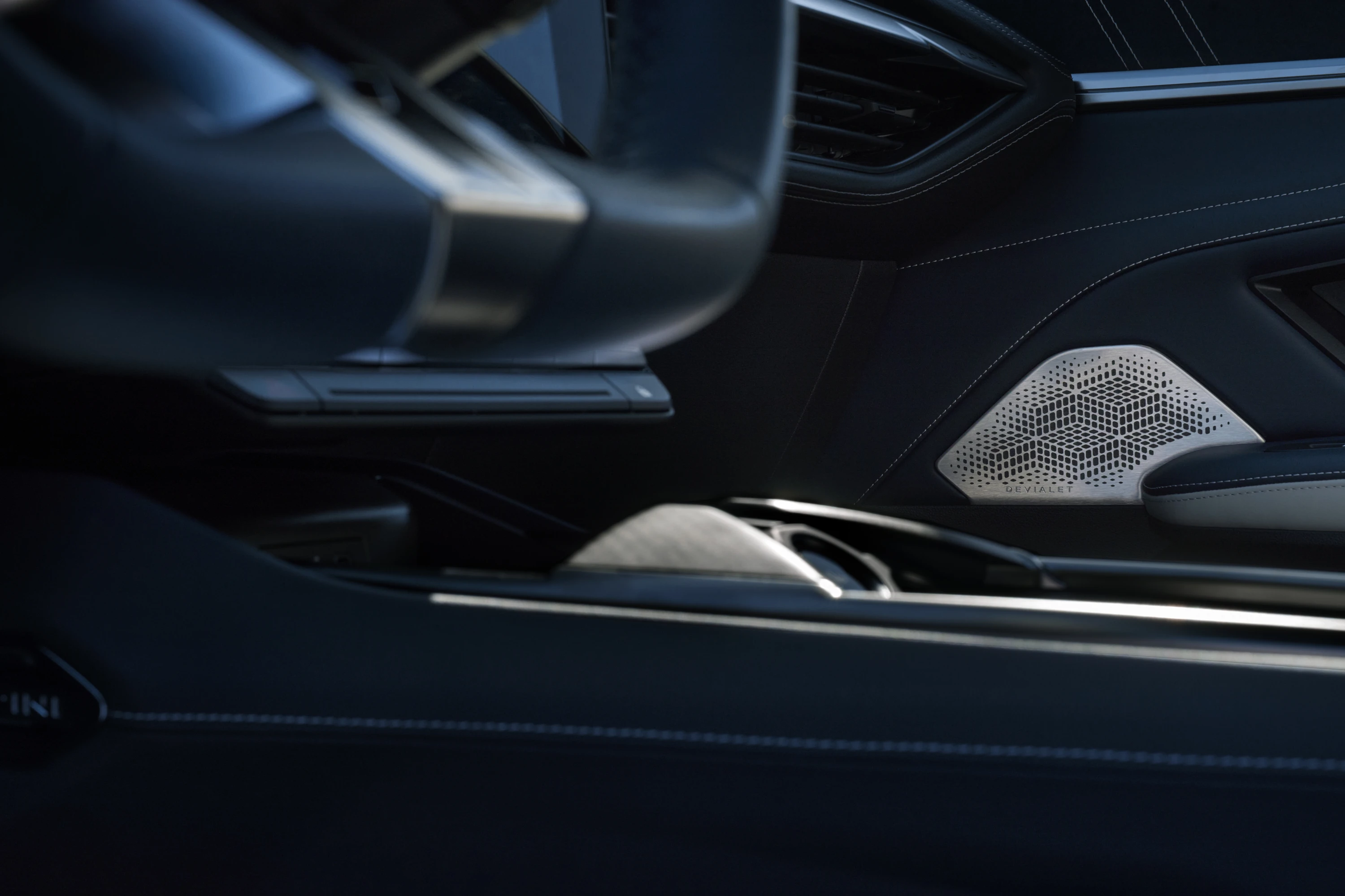 Alpine A390 GT details view