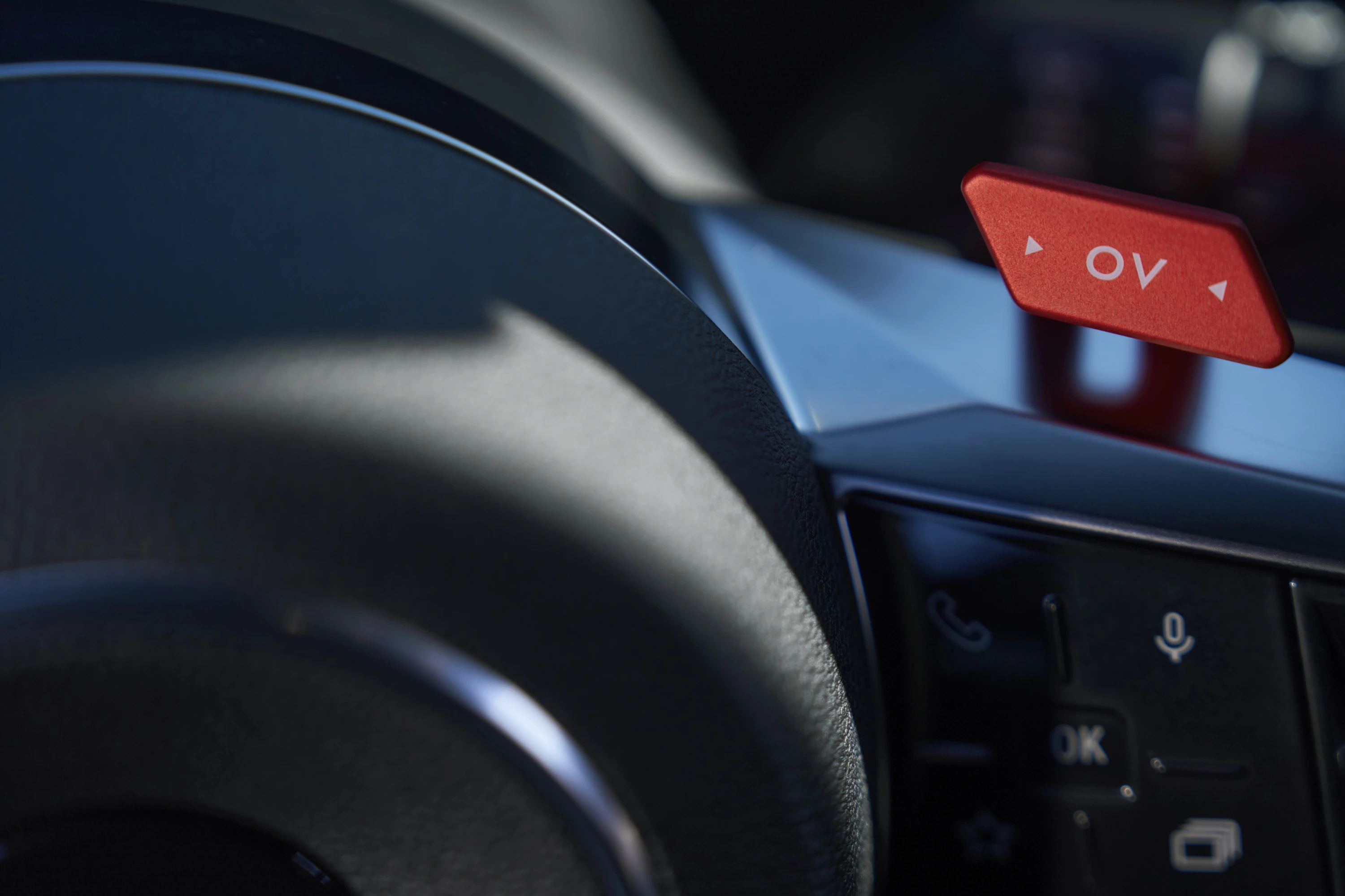 Alpine A390 GT details view