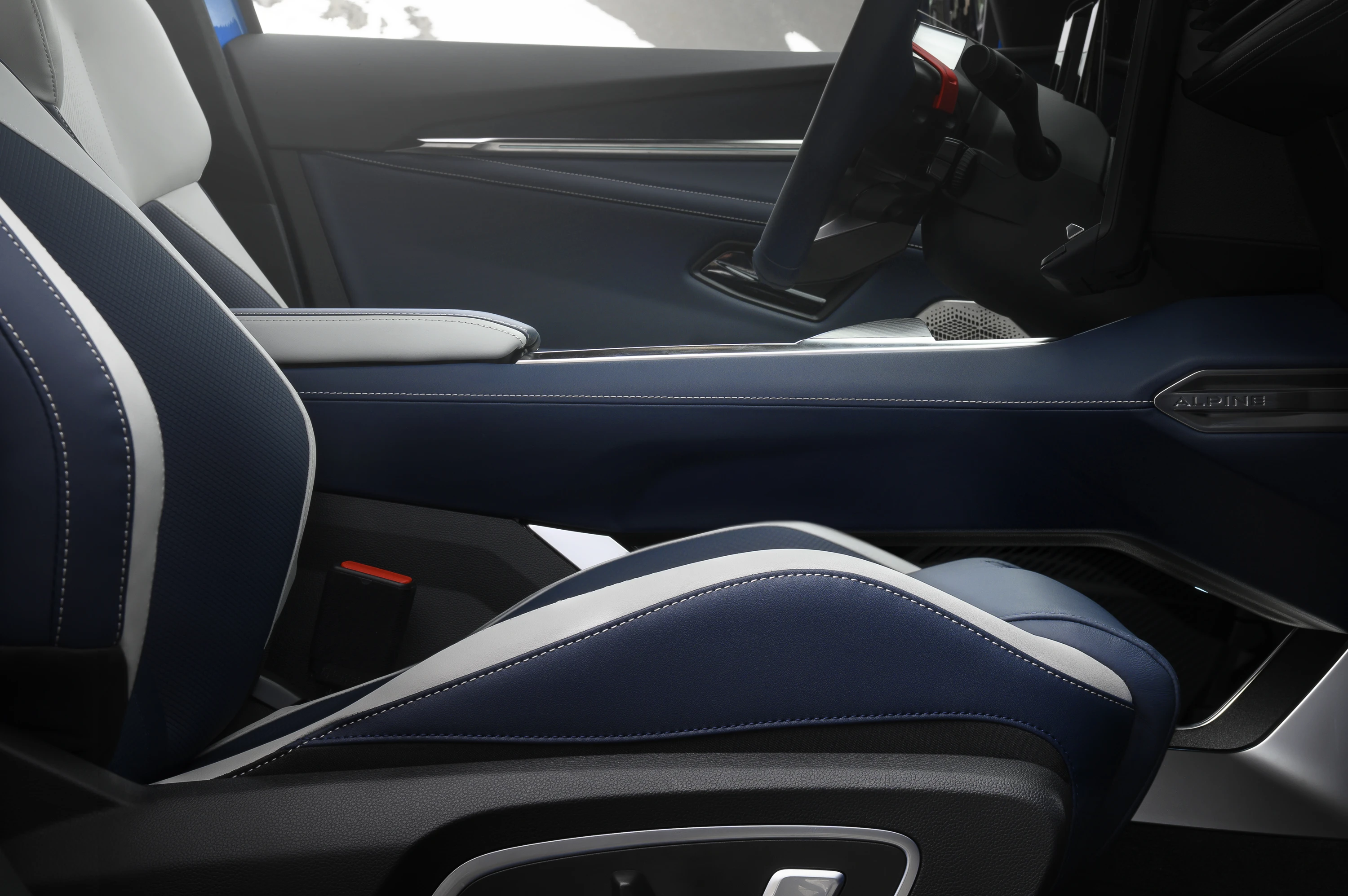 Alpine A390 GT details view