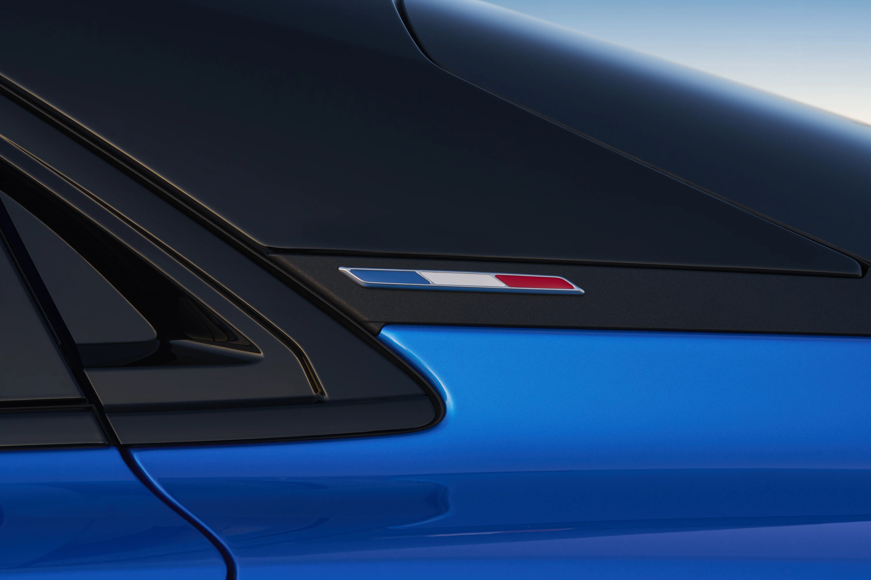 Alpine A390 GT details view