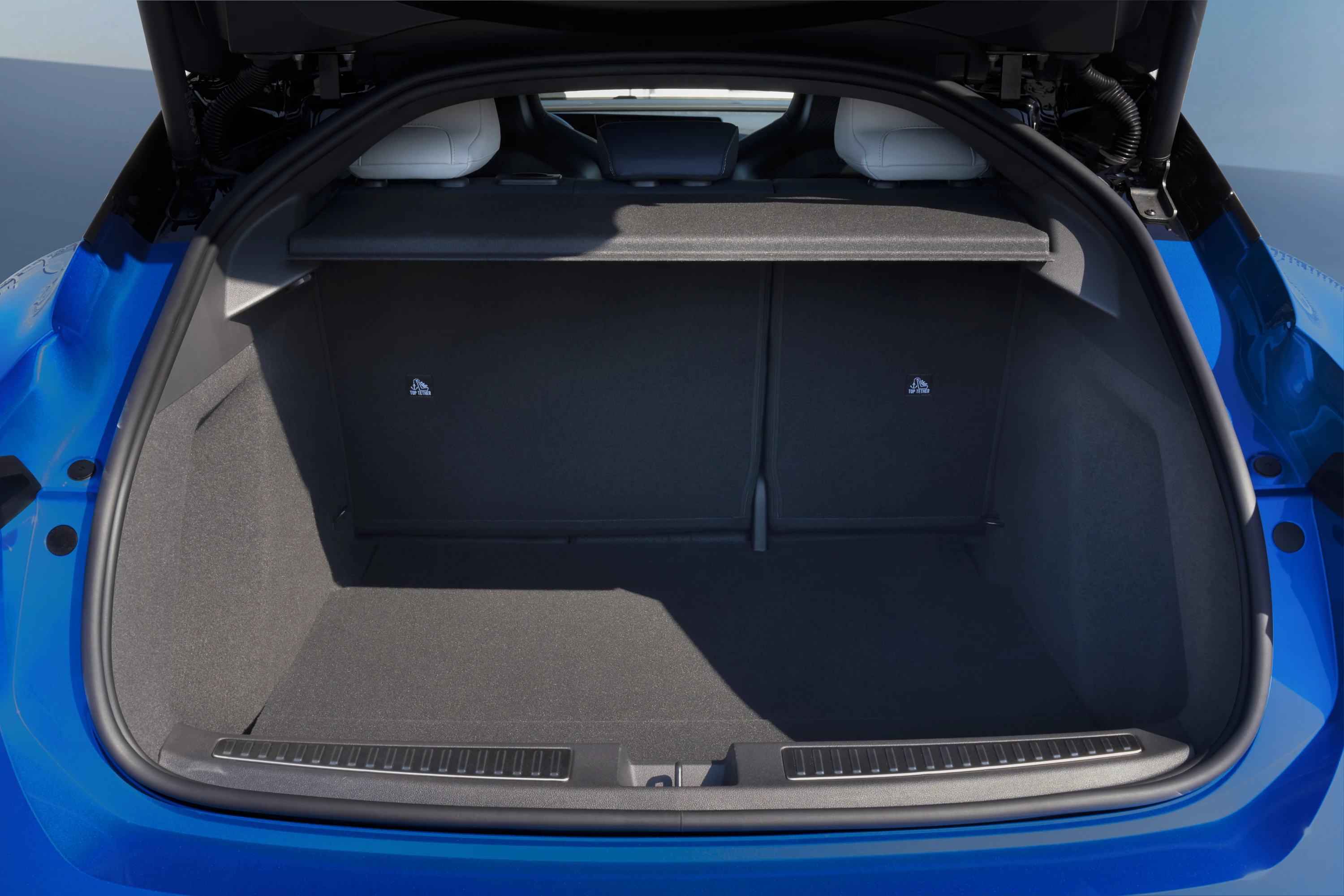 Alpine A390 GT trunk view