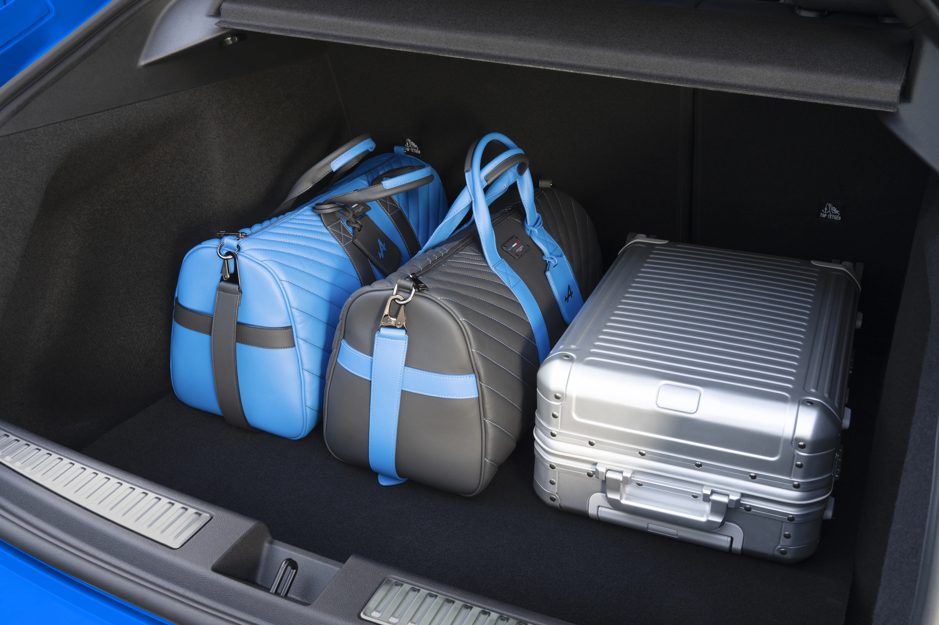 Alpine A390 GT trunk view