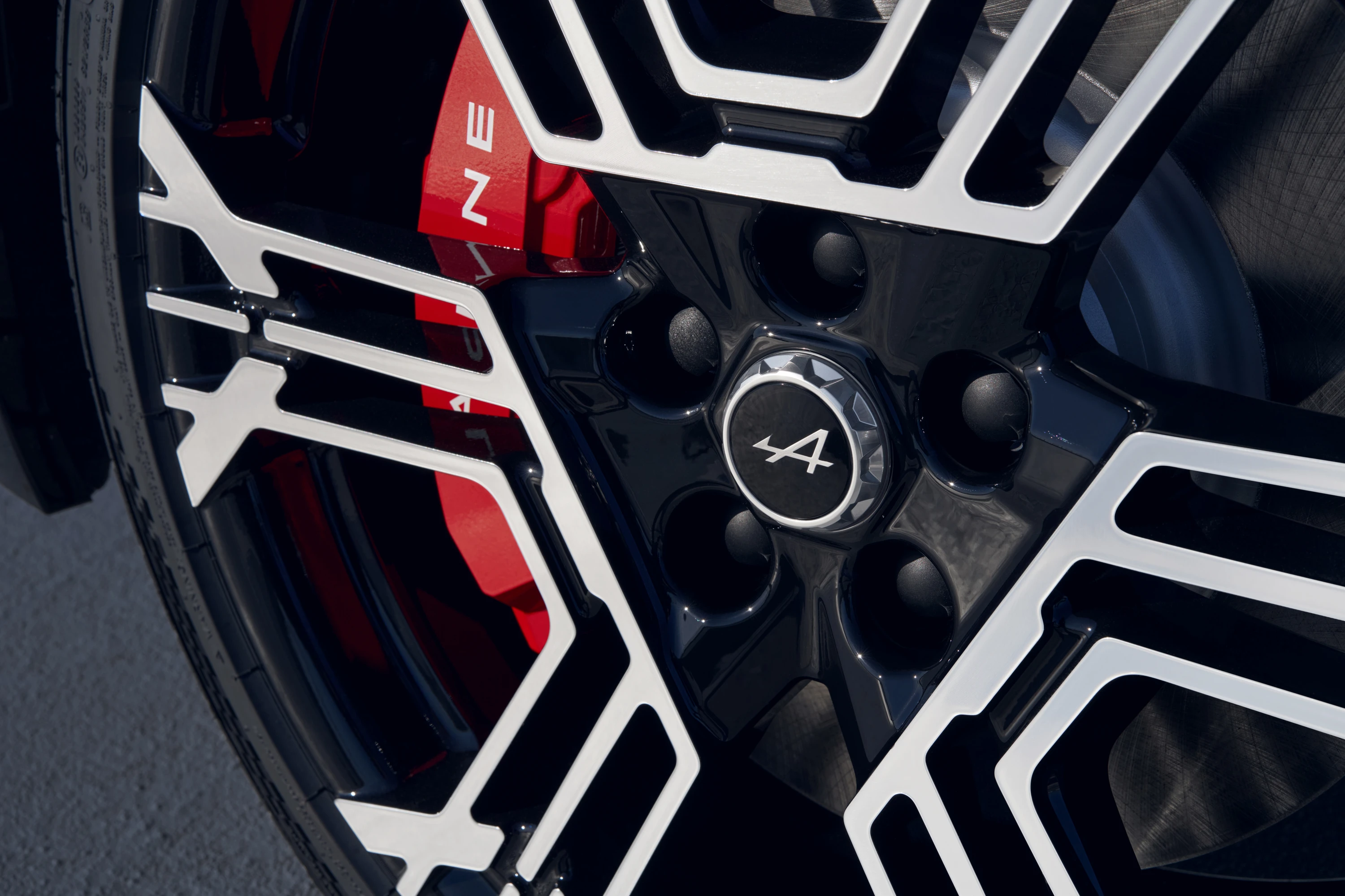 Alpine A390 GTS details view