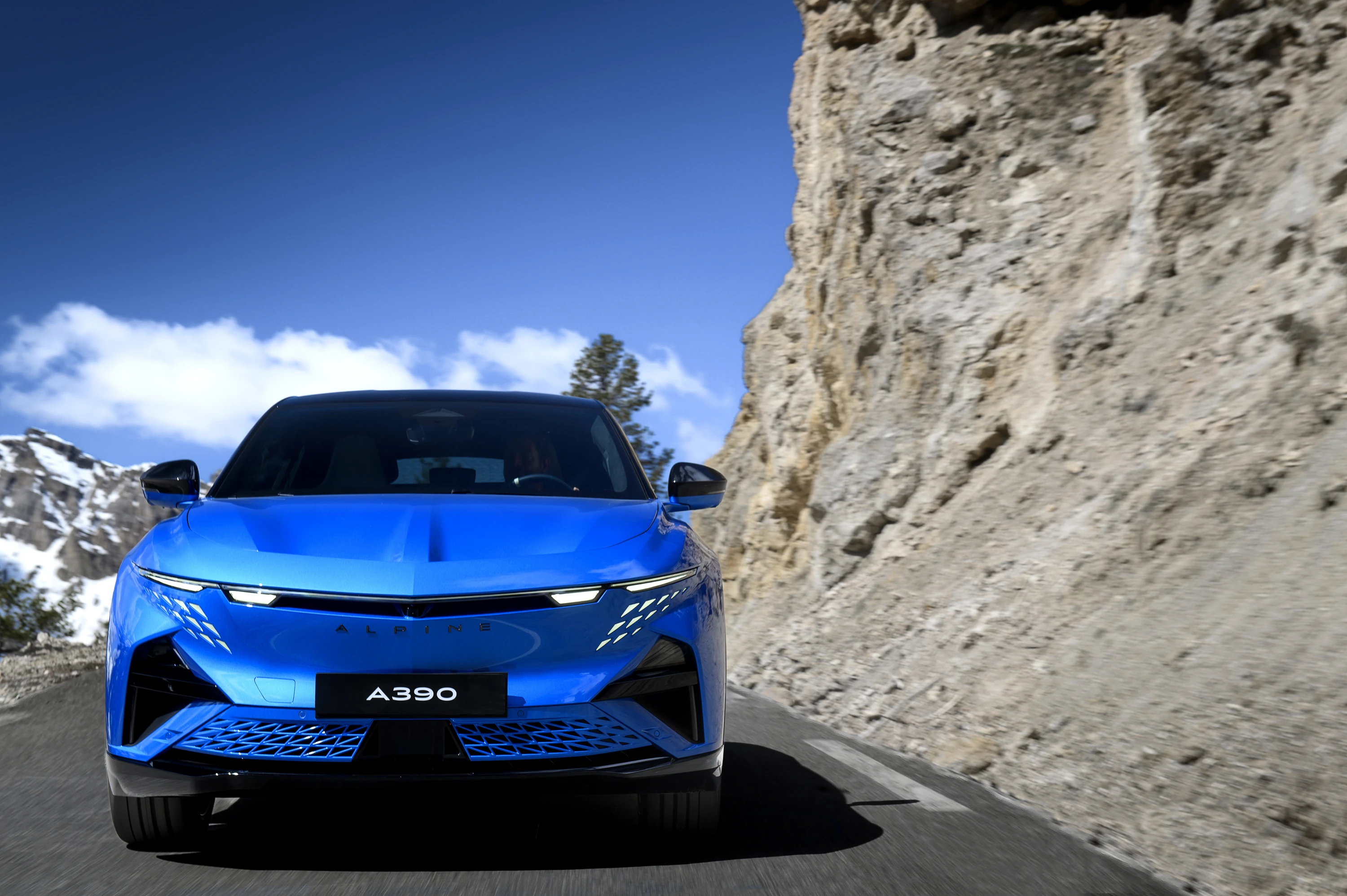 Alpine A390 GTS exterior view