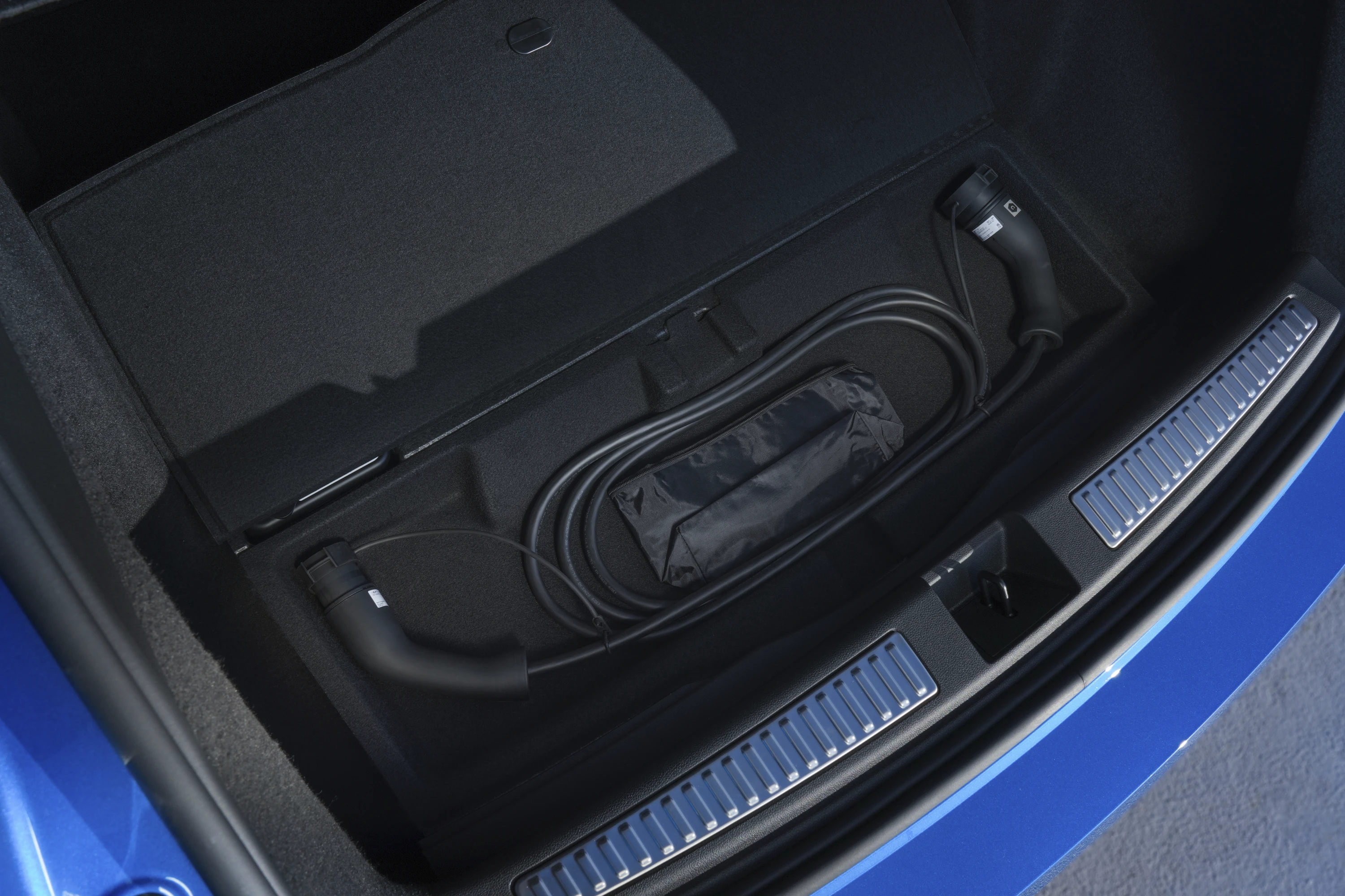 Alpine A390 GTS trunk view