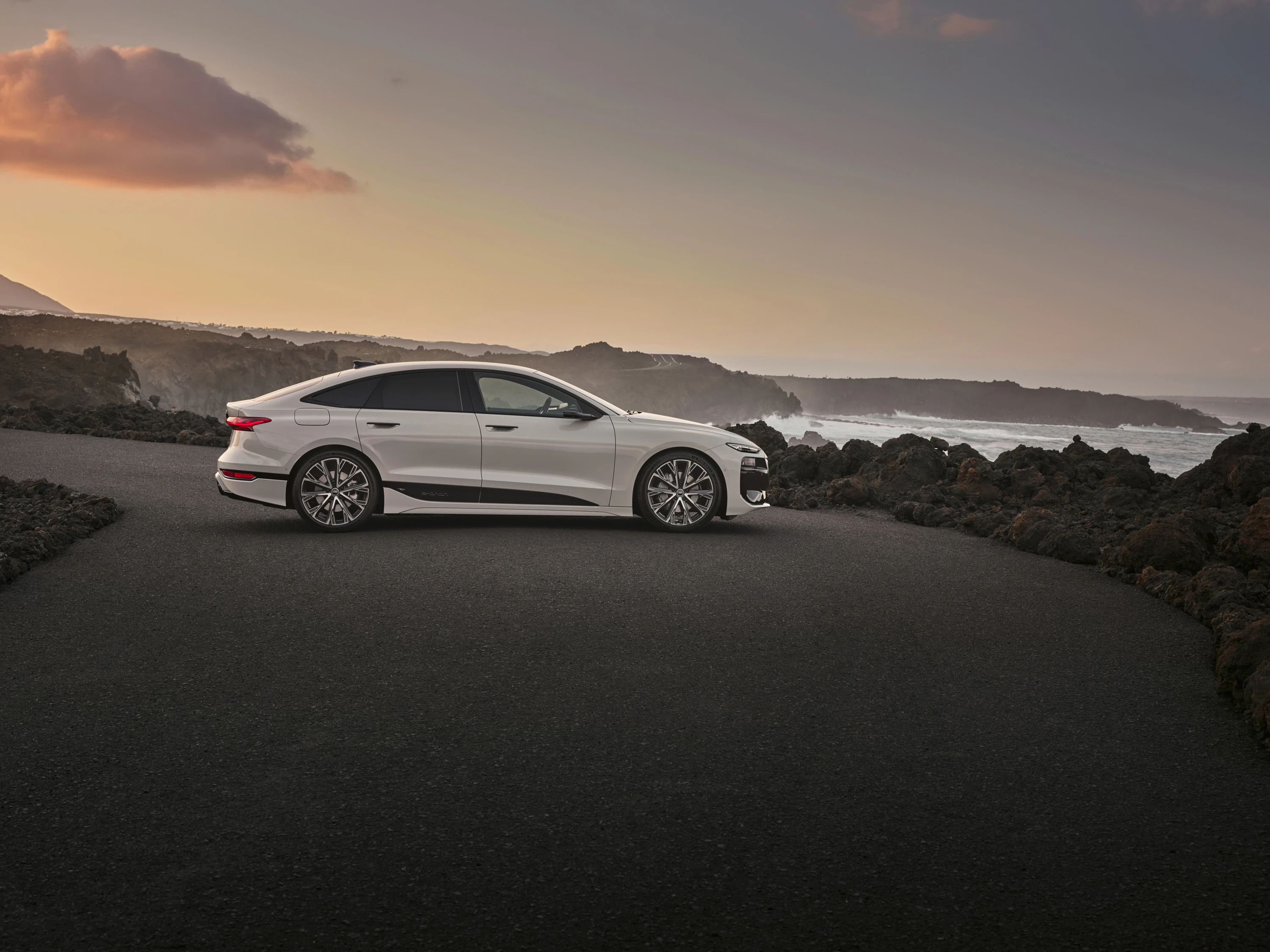Audi A6 Sportback e-tron exterior view