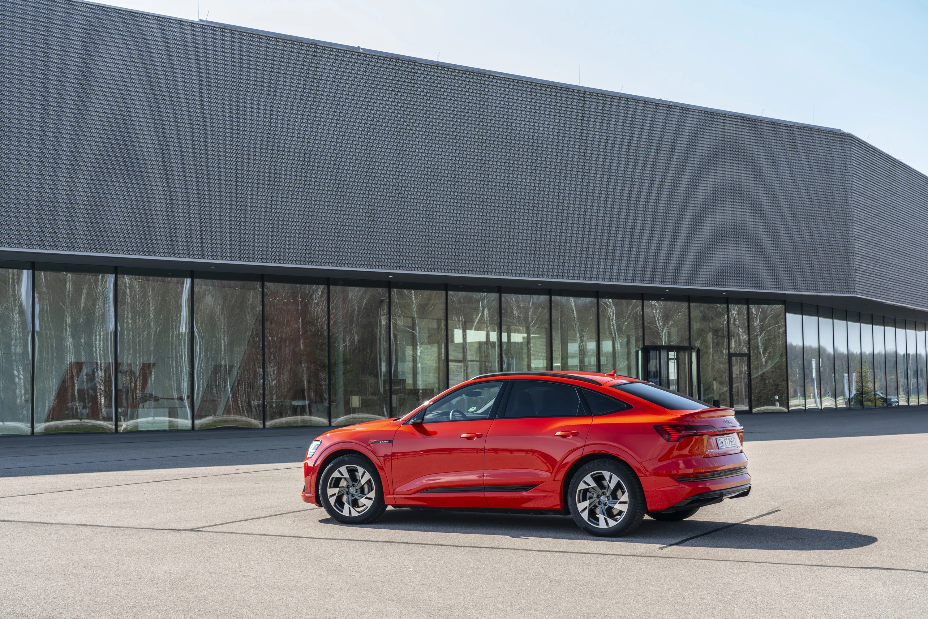 Audi e-tron 50 Sportback exterior view