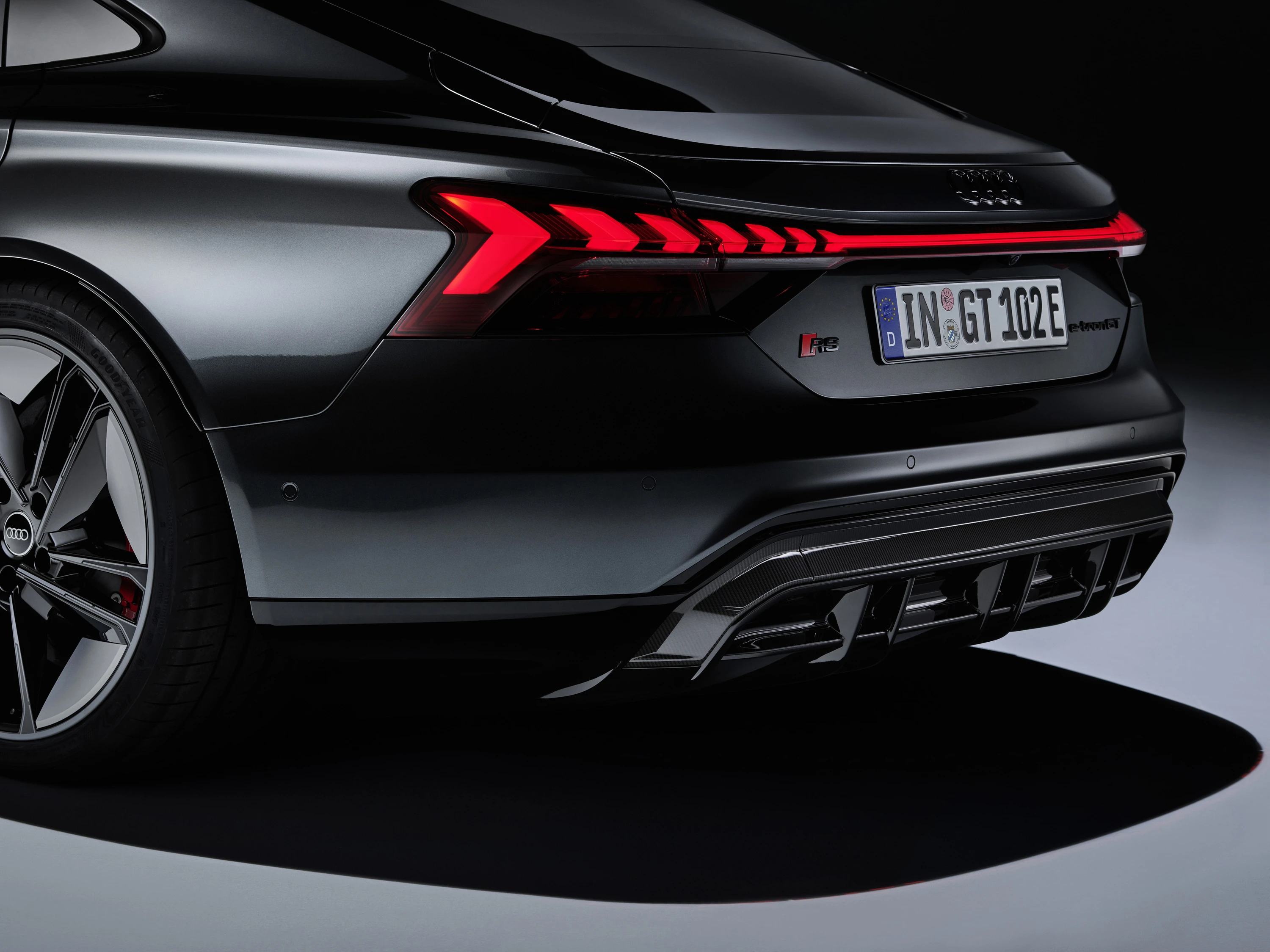 Audi RS e-tron GT (GEN1) rearlights view