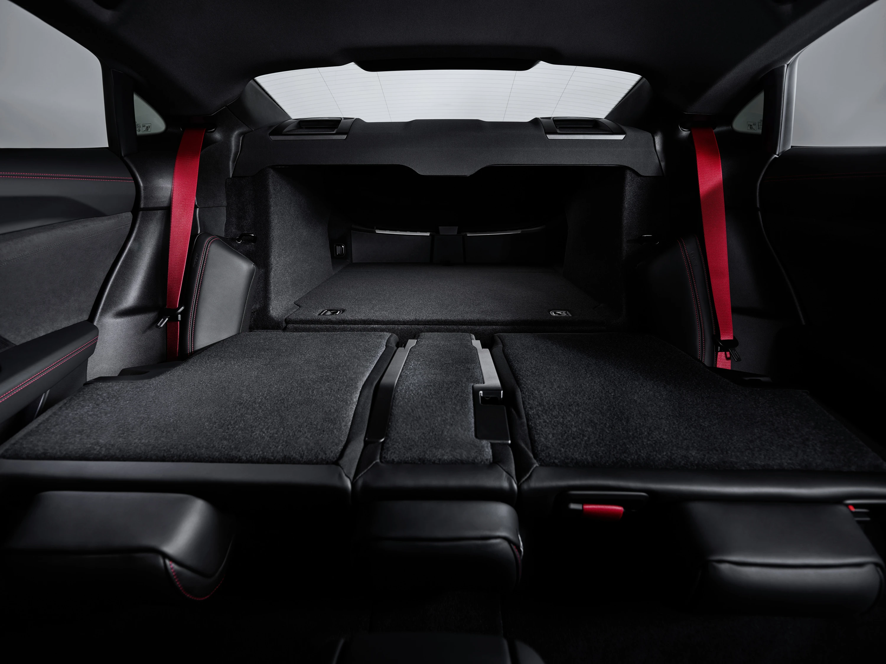 Audi RS e-tron GT (GEN1) trunk view