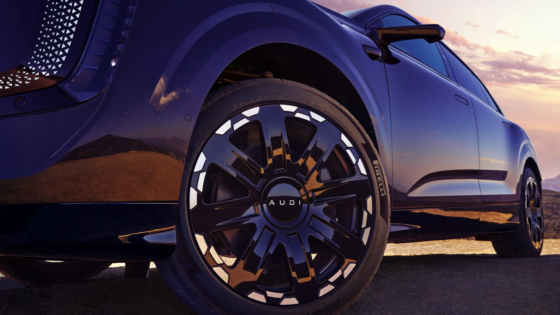 Audi e7x Flagship quattro wheels view