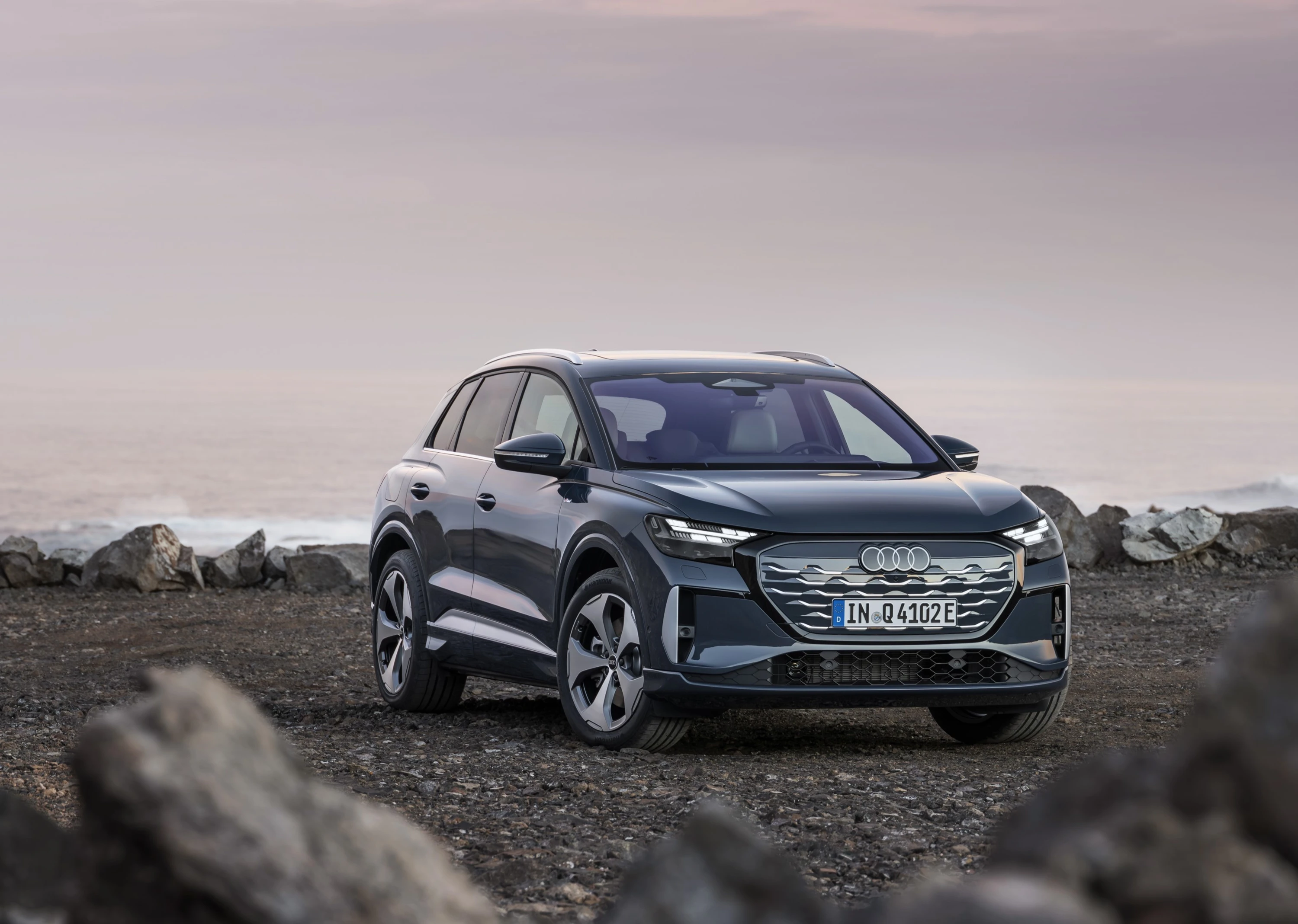 Audi Q4 e-tron performance exterior view