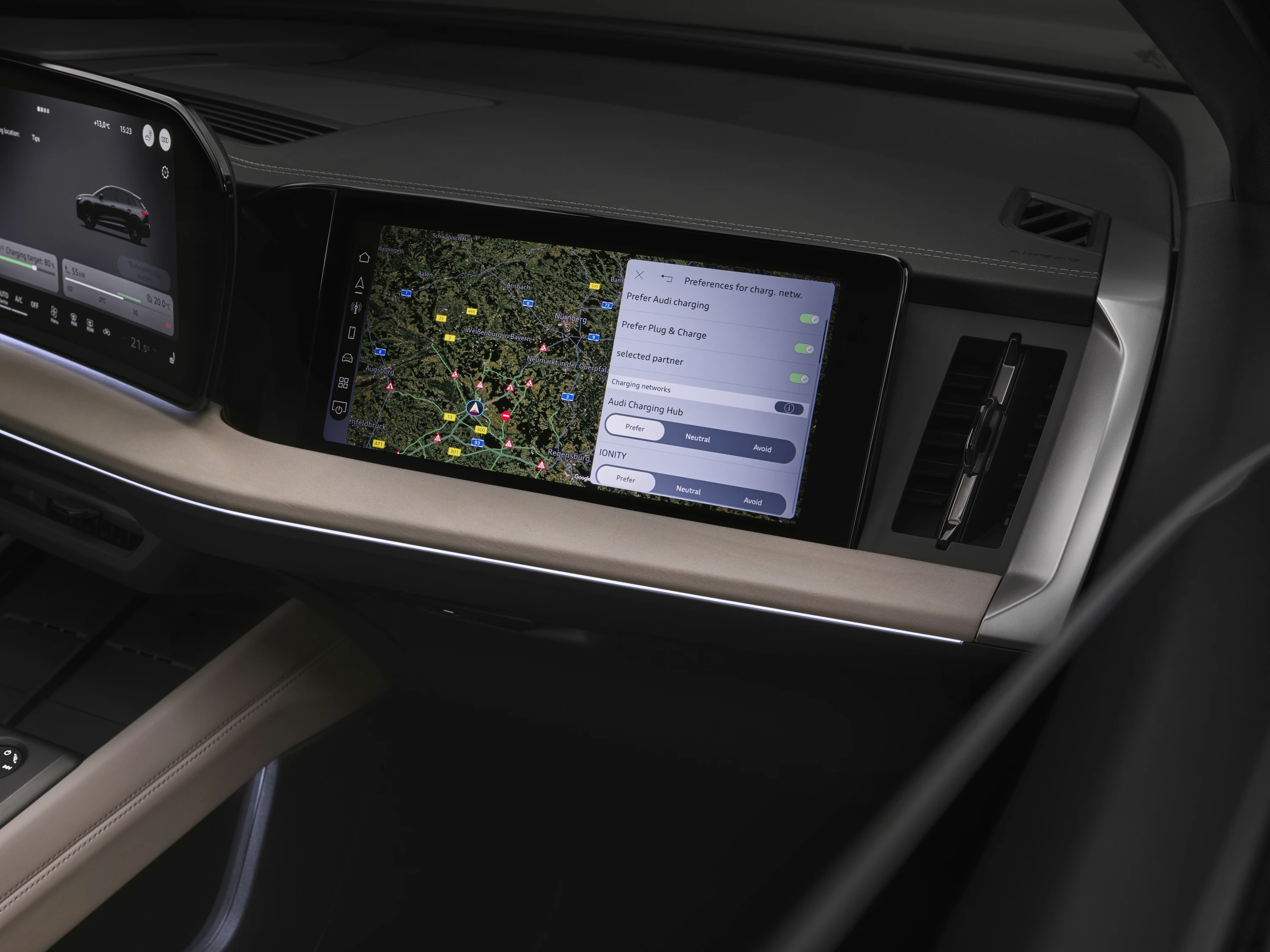 Audi Q4 e-tron quattro performance screens view