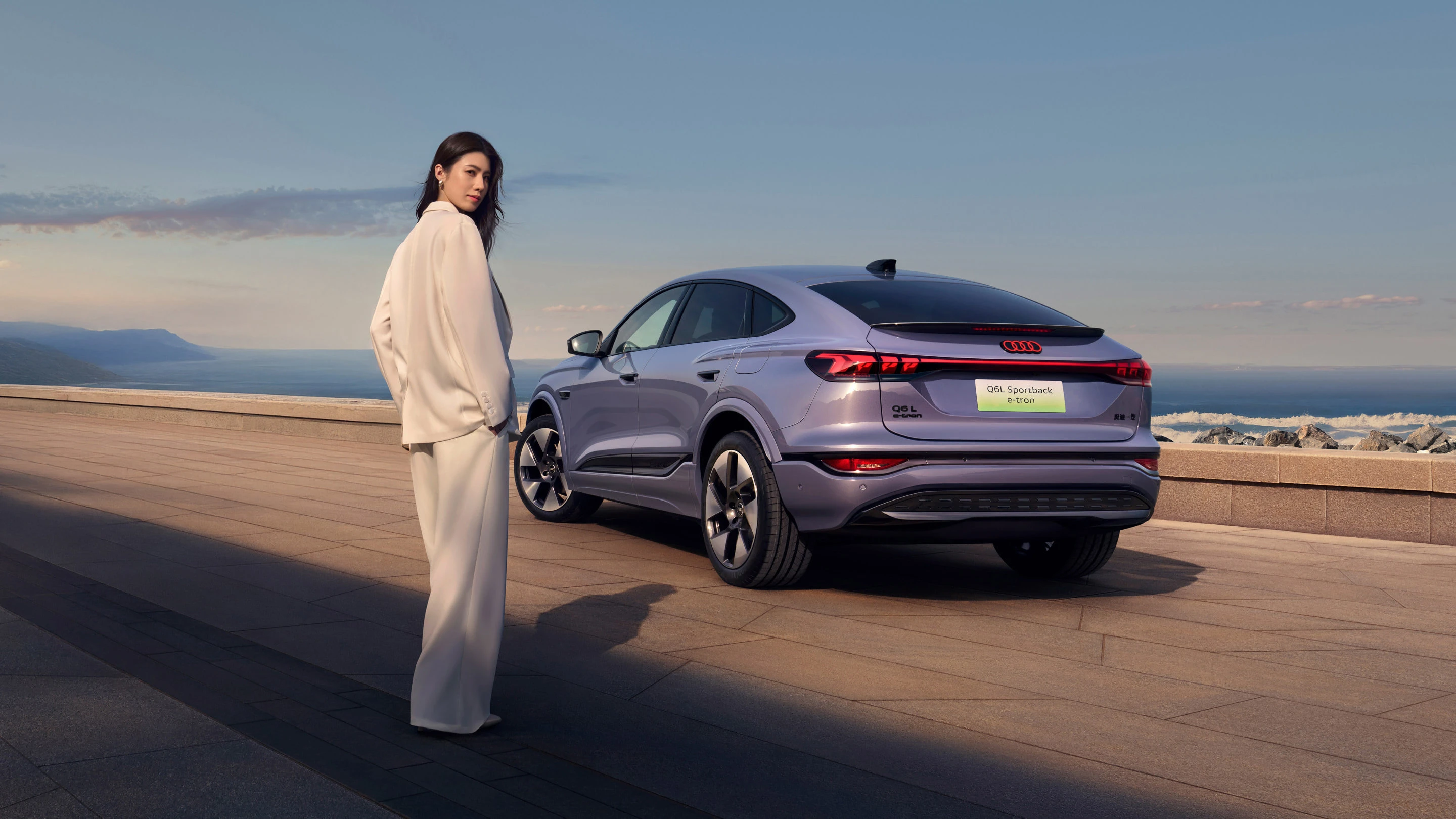 Audi Q6L Sportback e-tron quattro exterior view