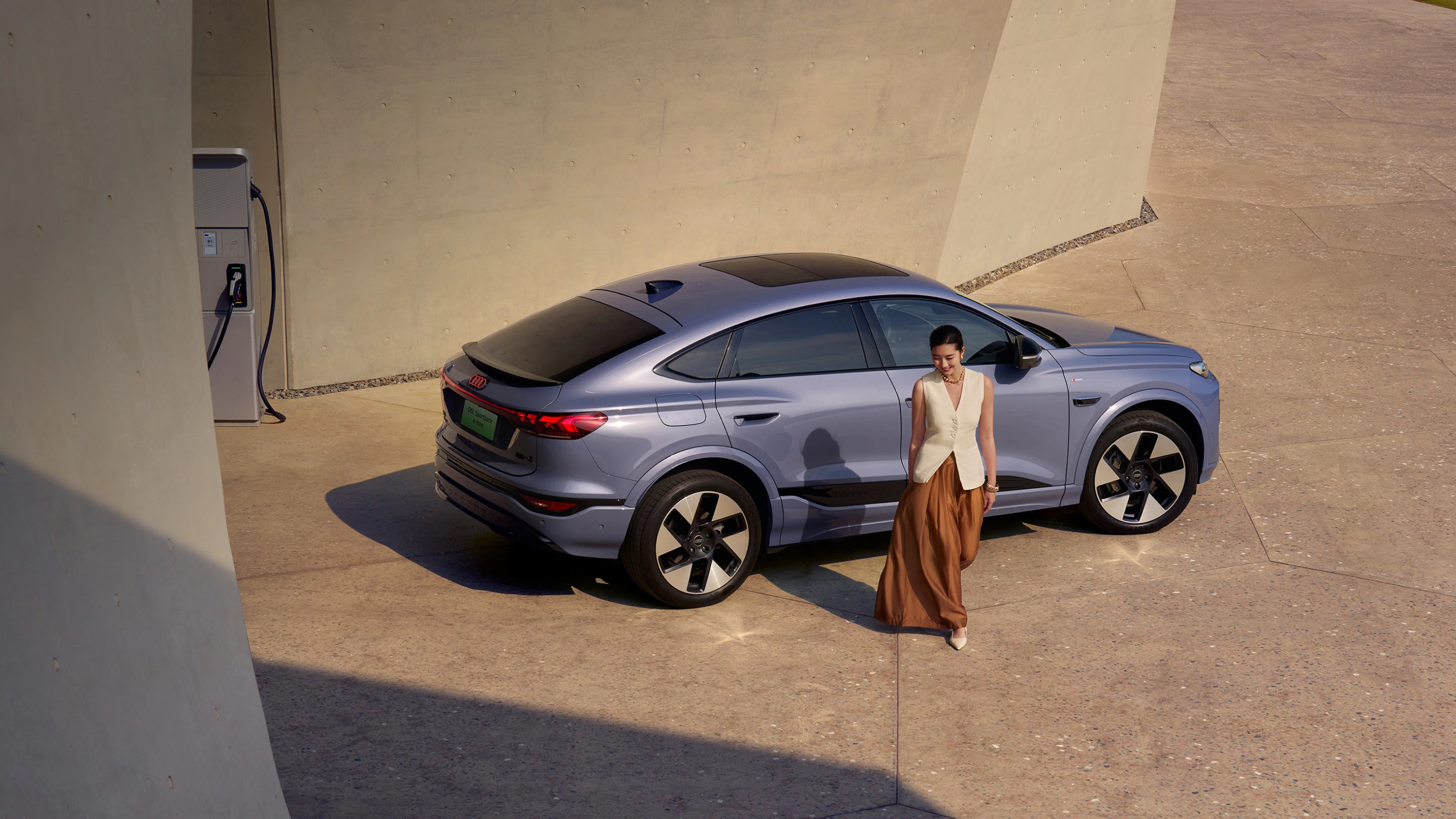 Audi Q6L Sportback e-tron quattro exterior view