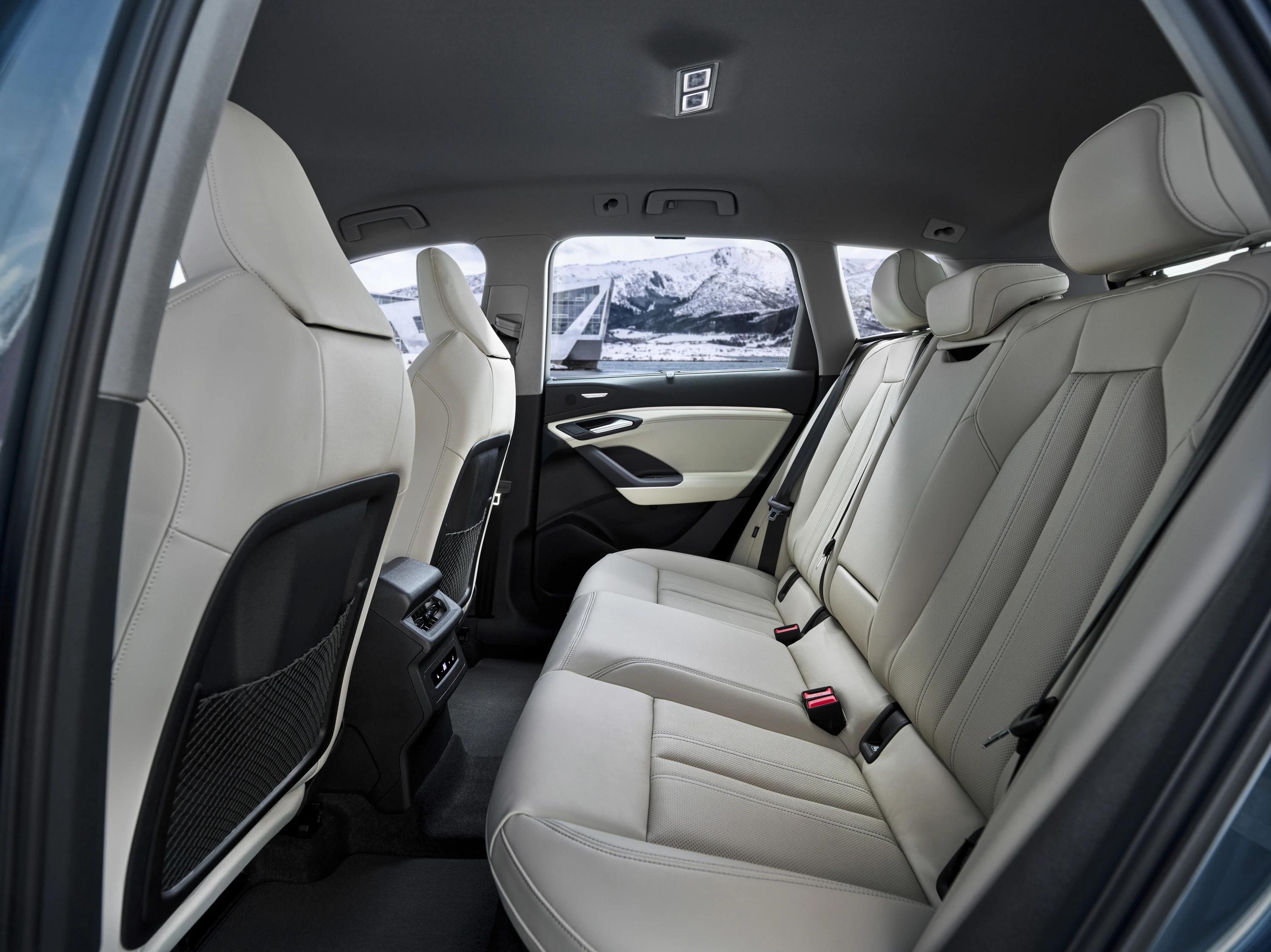 Audi SQ6 e-tron secondrowseats view