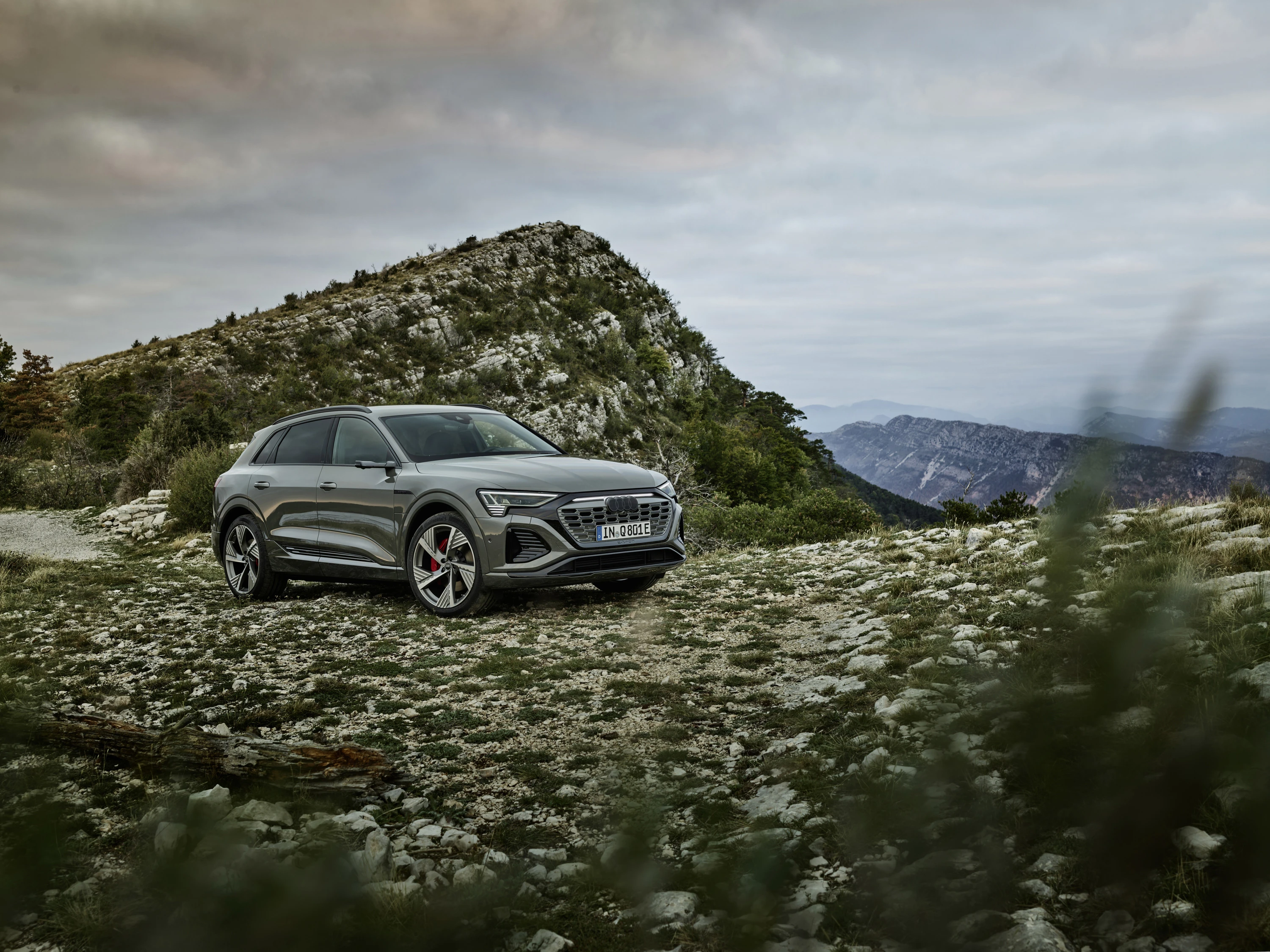 Audi Q8 55 e-tron exterior view