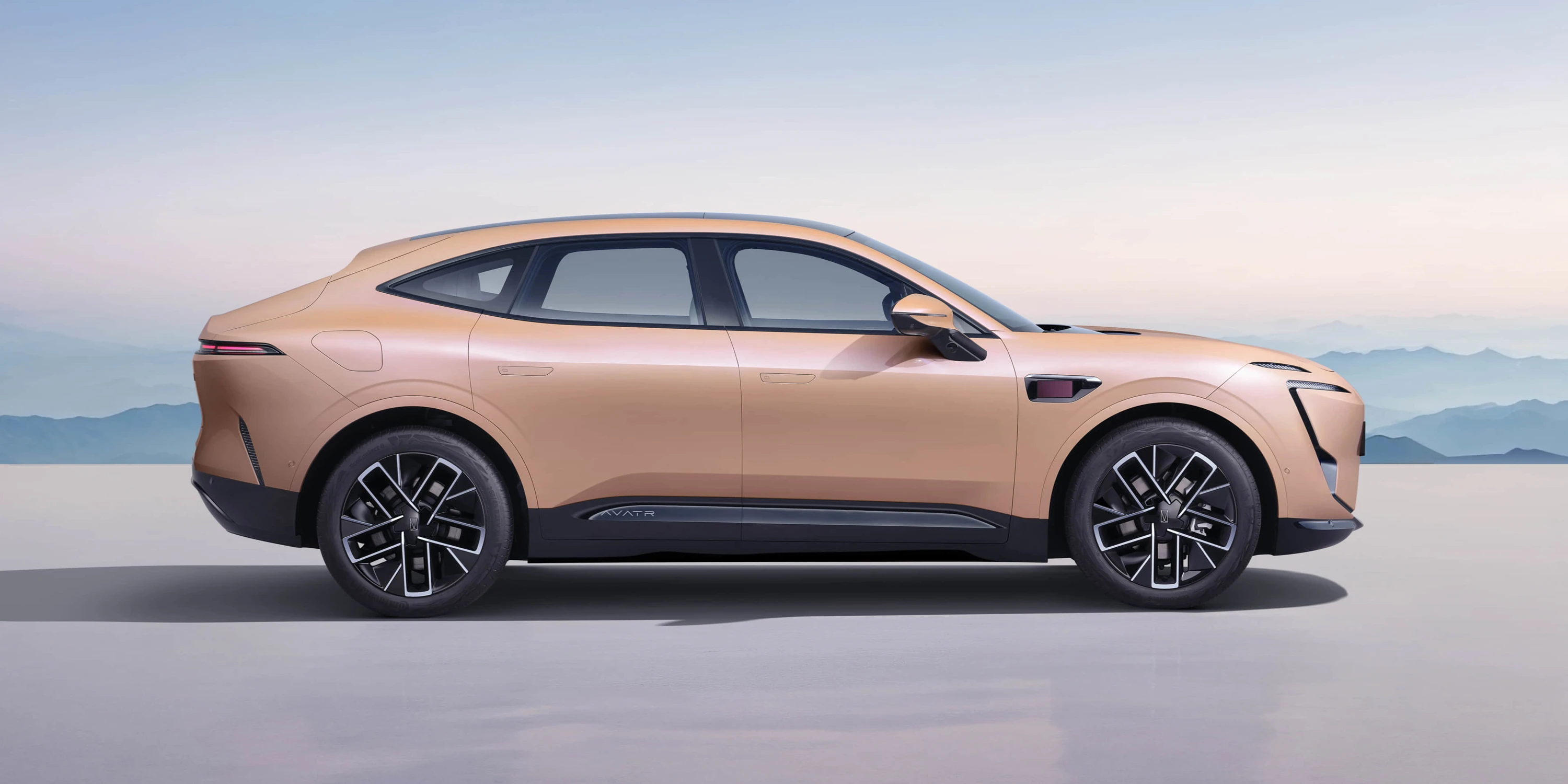 AVATR 11 AWD EV exterior view