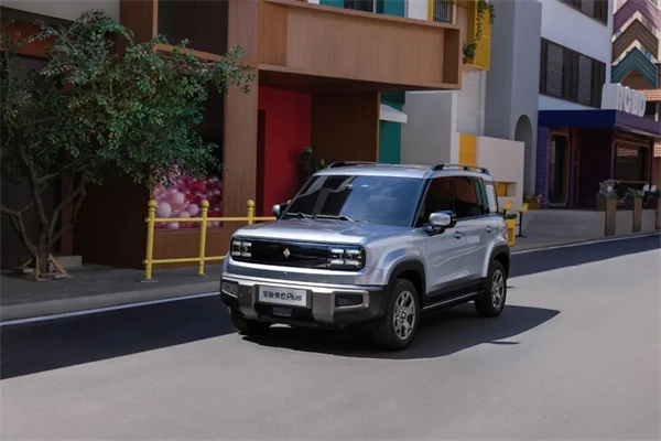 Baojun Yep Plus 54 kWh exterior view