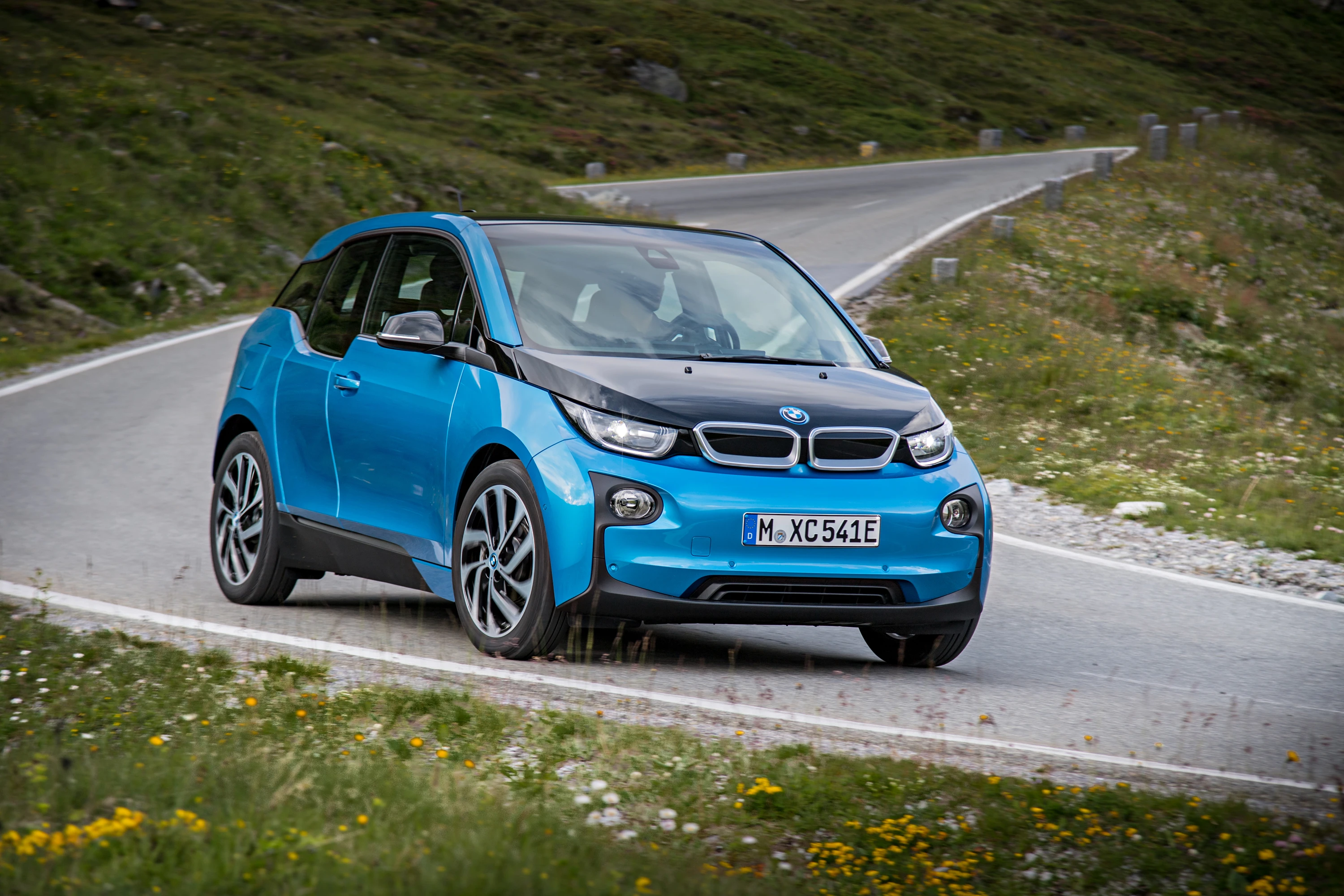 BMW i3 94 Ah electric vehicle variant
