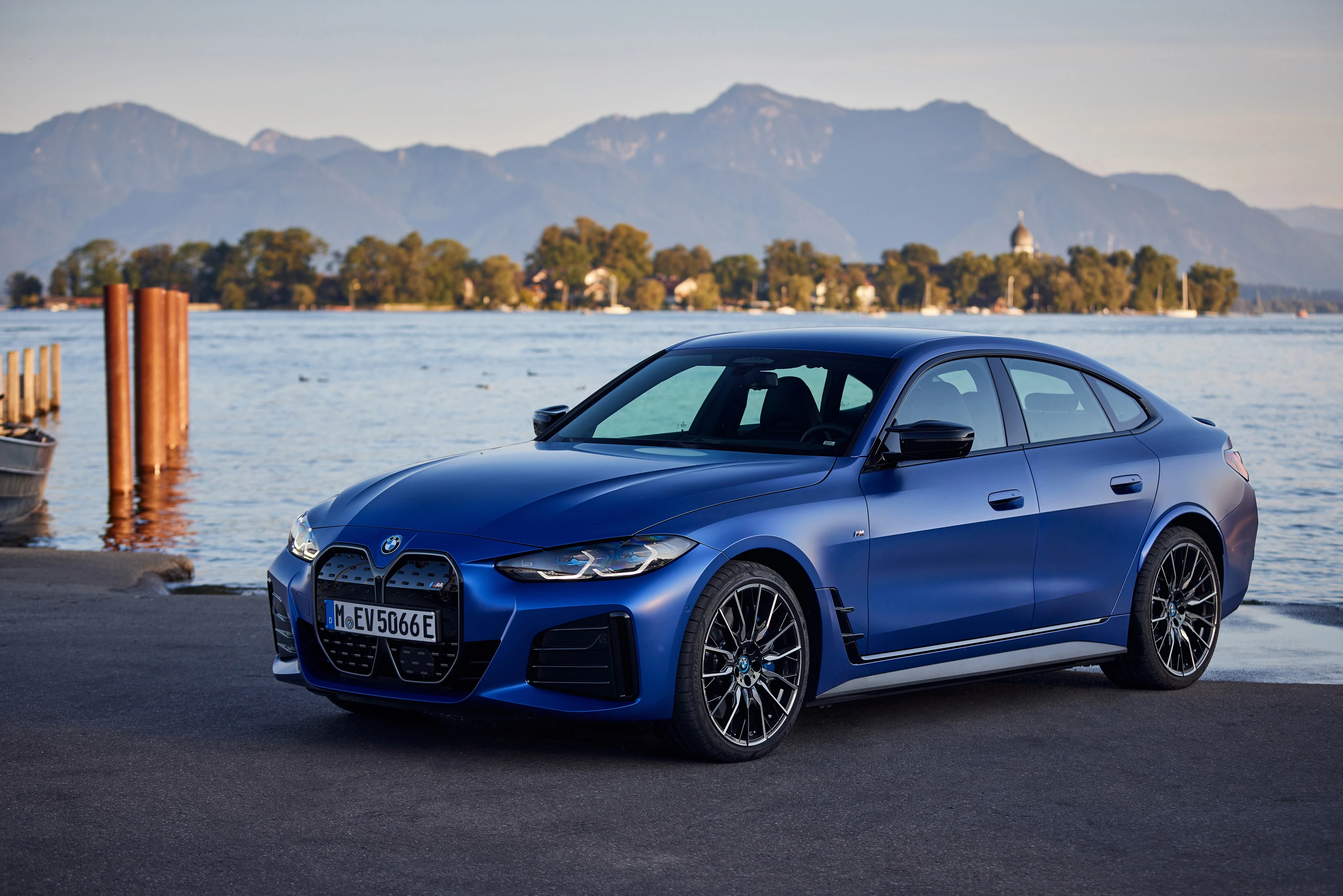 BMW i4 M50 exterior view