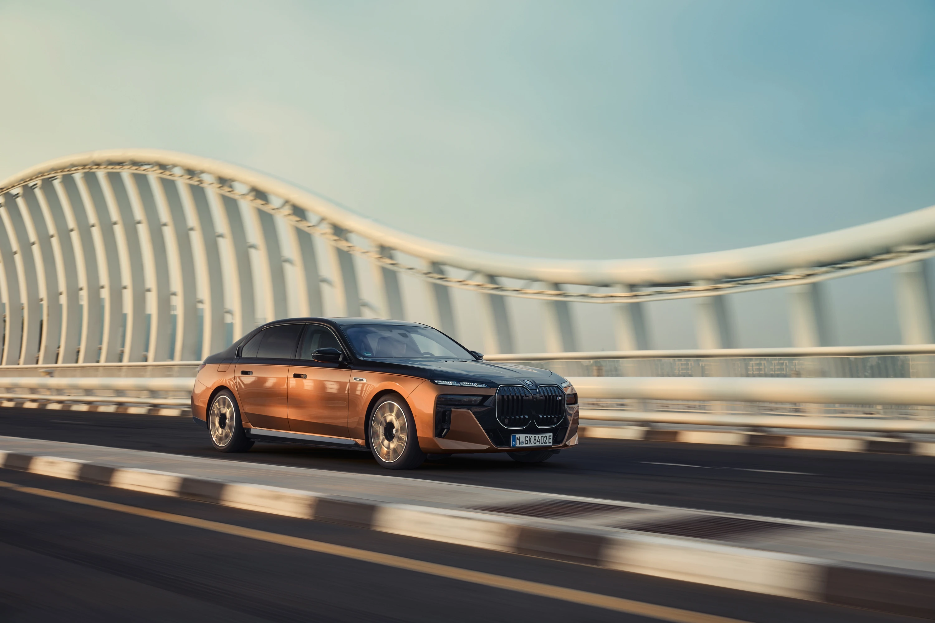 BMW i7 M70 xDrive exterior view