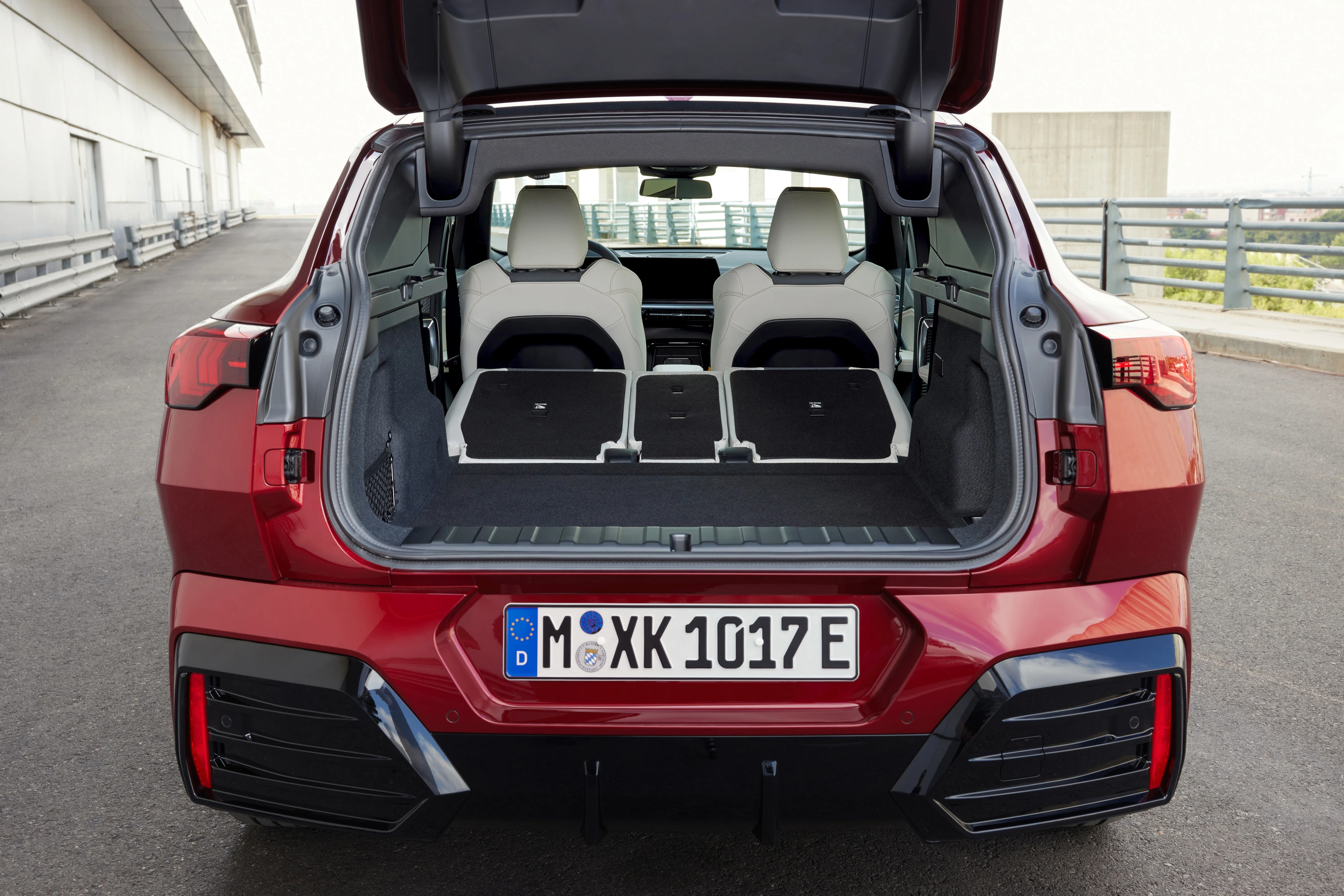 BMW iX2 xDrive30 trunk view