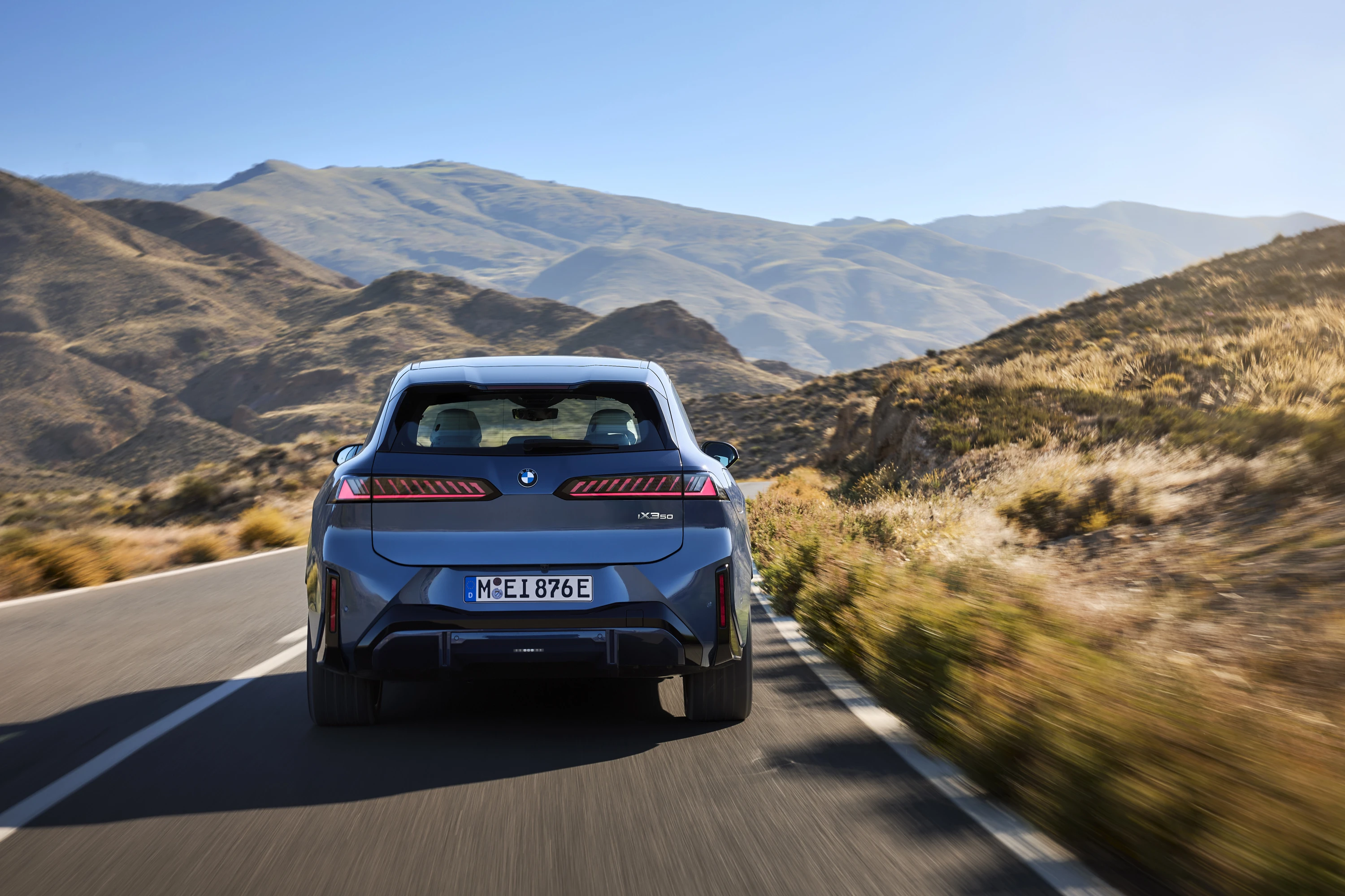 BMW iX3 40 exterior view