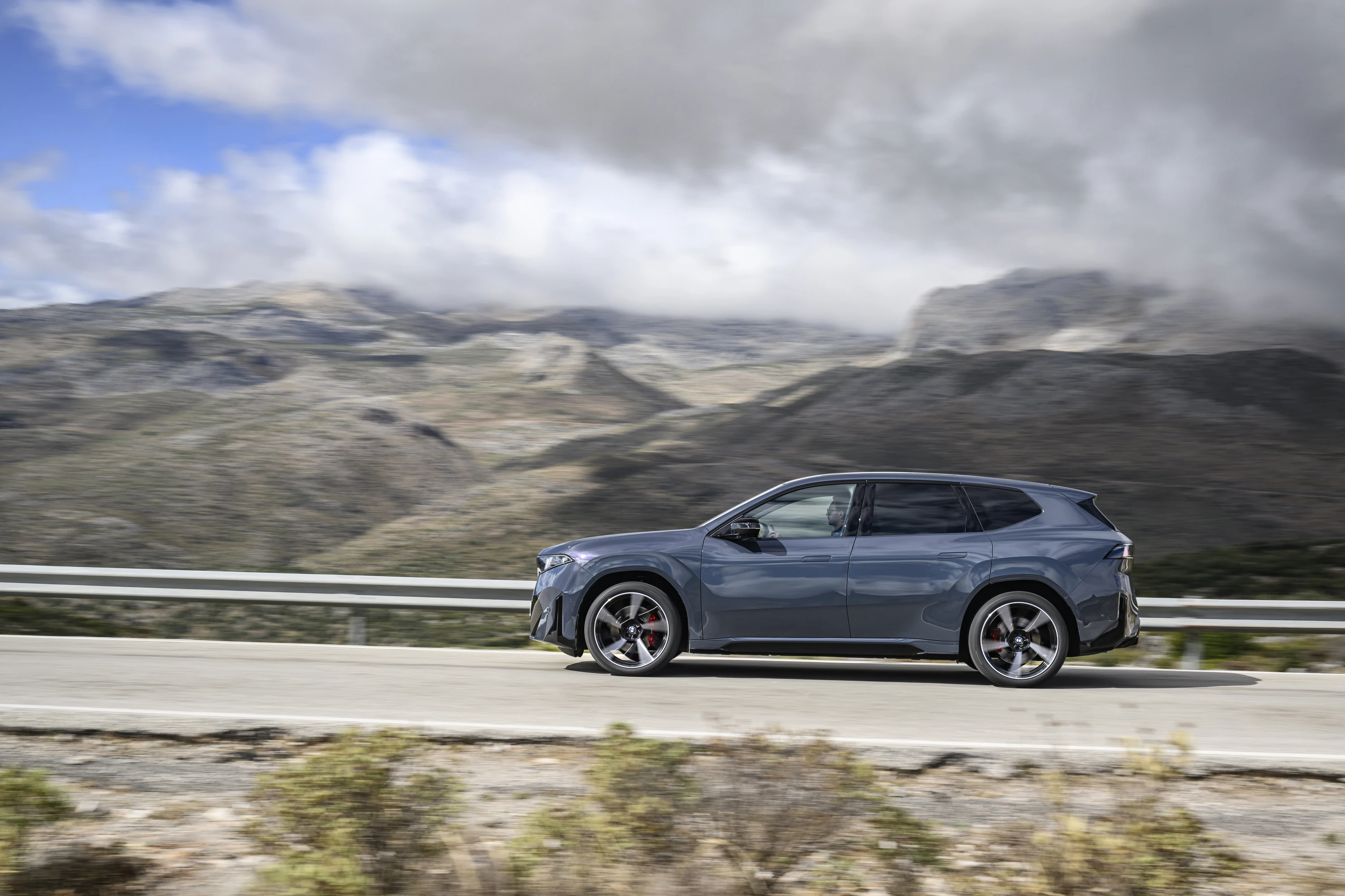 BMW iX3 40 exterior view