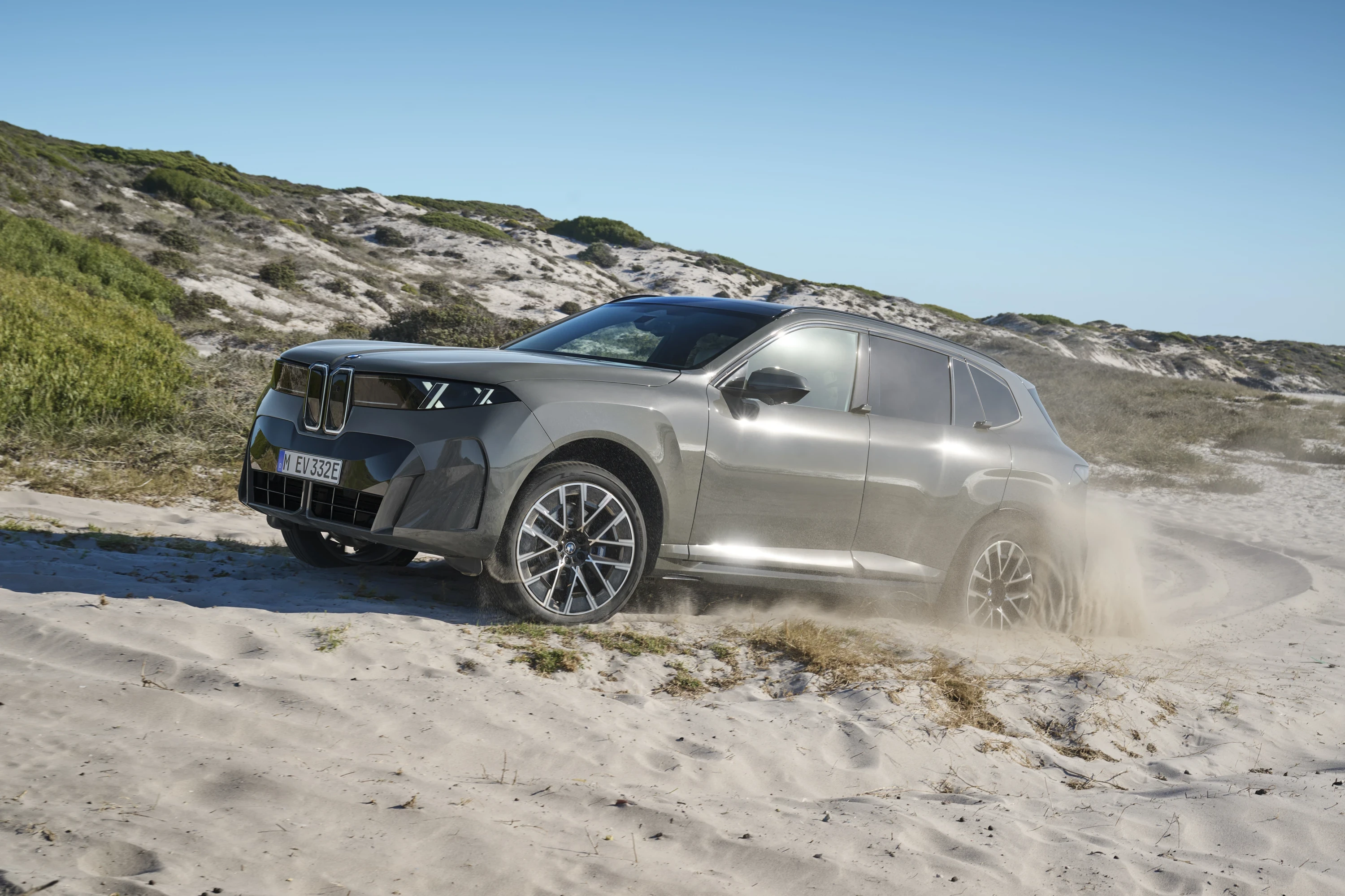 BMW iX5 60 xDrive exterior view