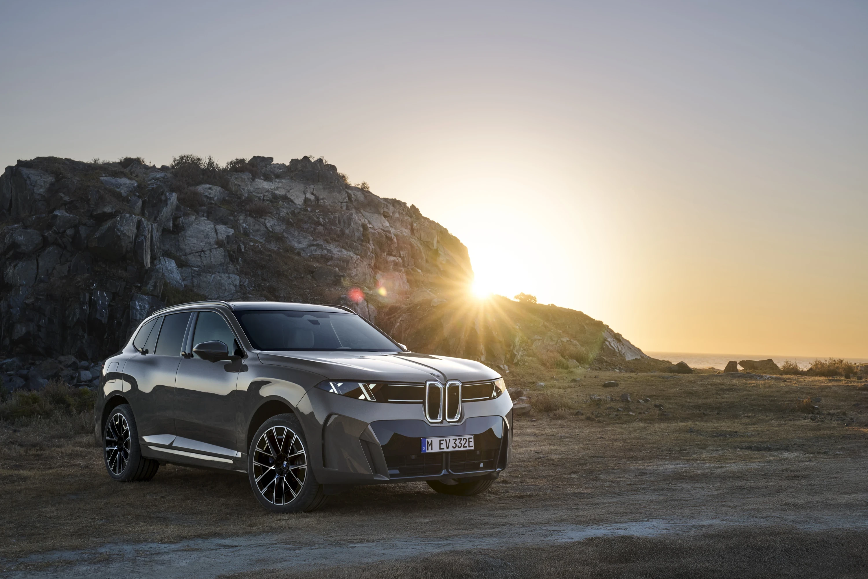 BMW iX5 60 xDrive exterior view