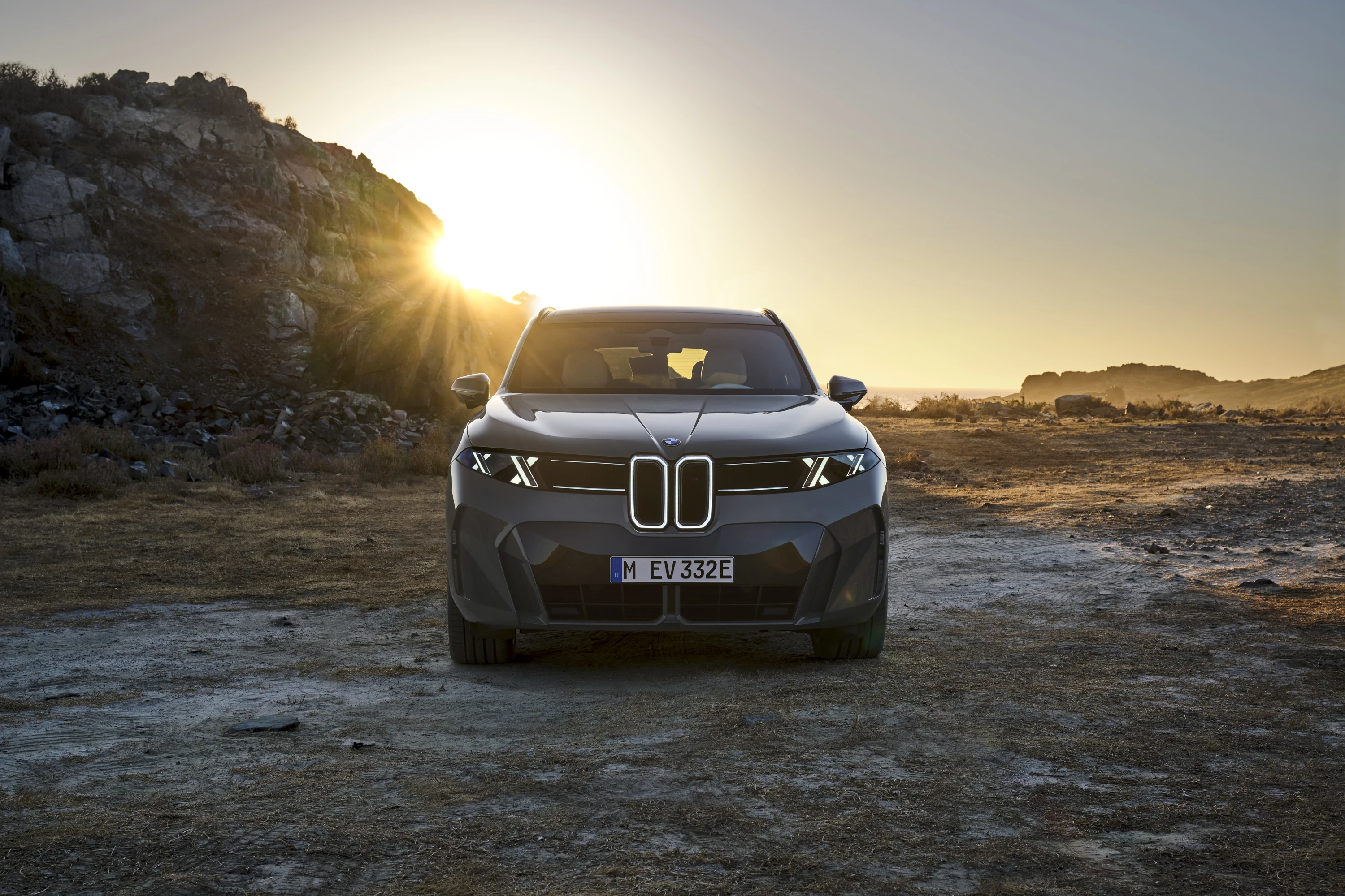 BMW iX5 60 xDrive exterior view