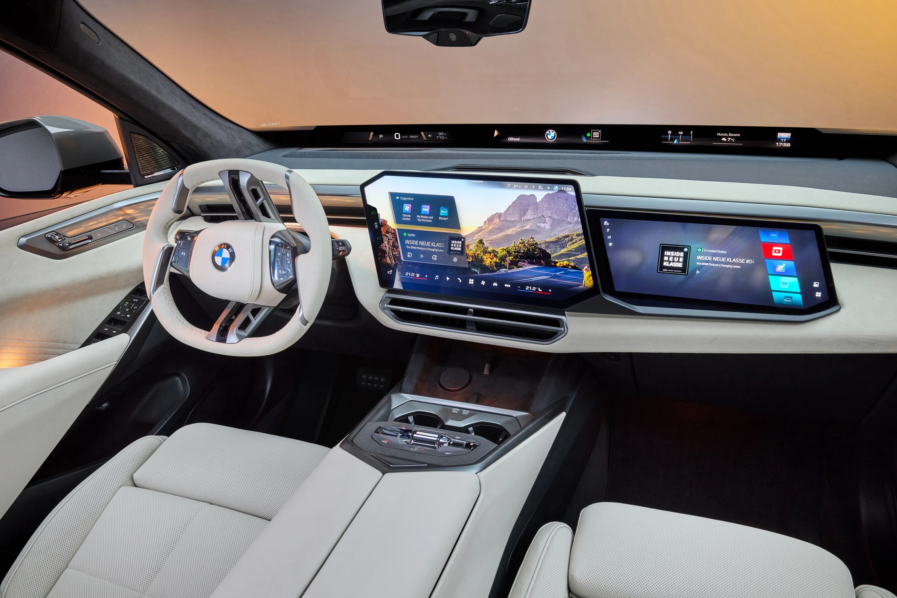 BMW iX5 60 xDrive interior view