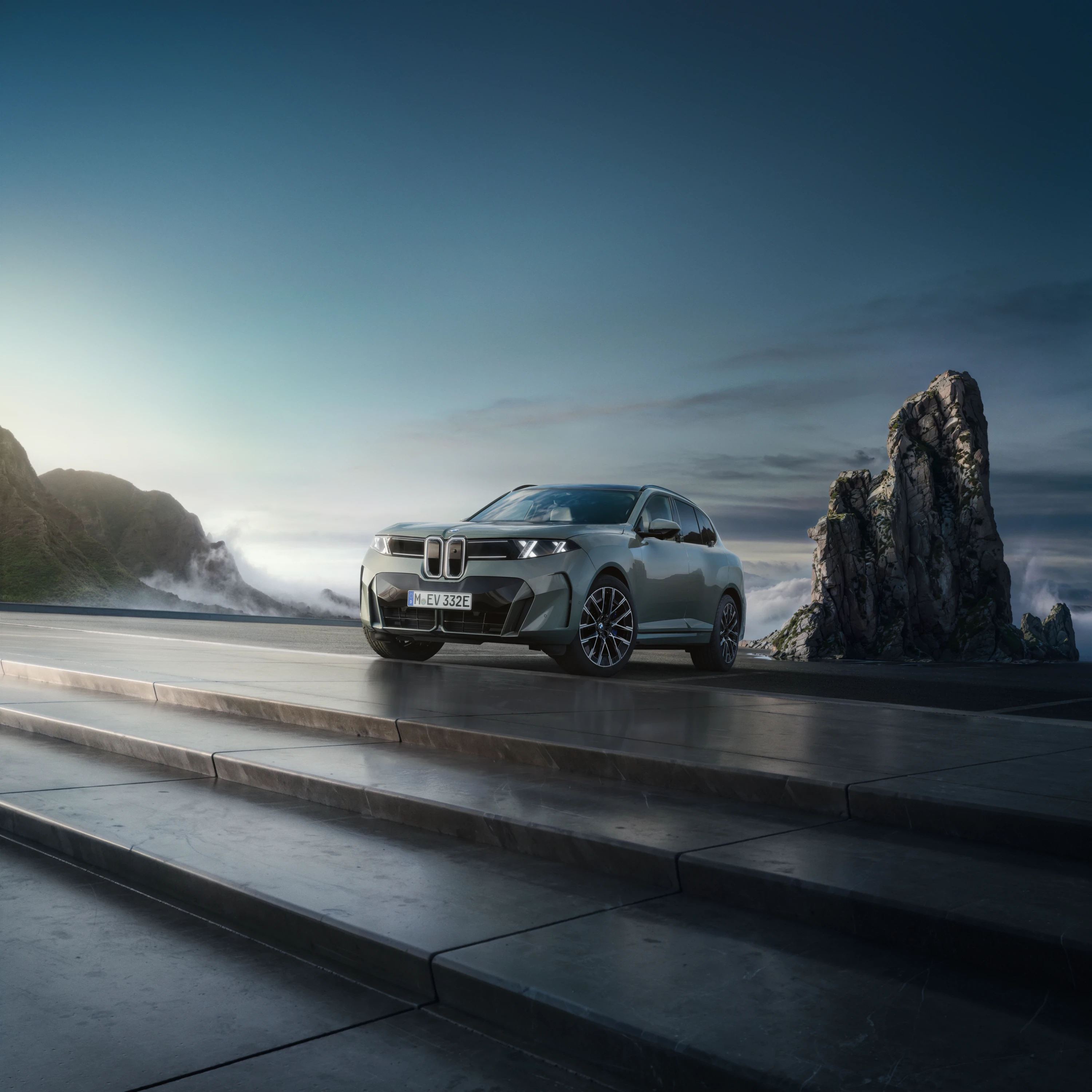 BMW iX5 60 xDrive exterior view
