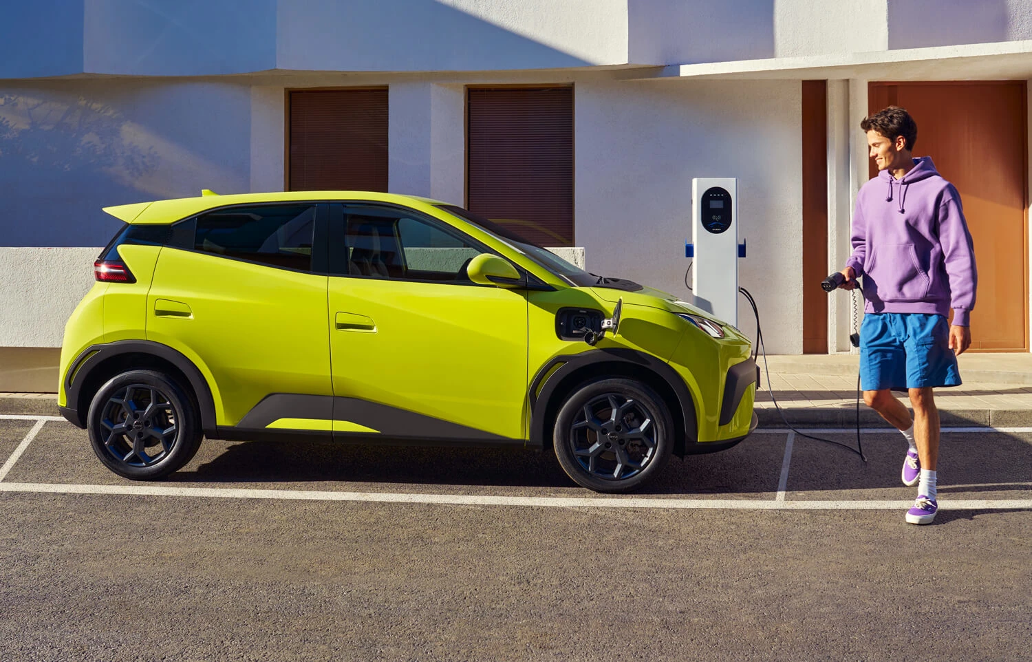 BYD ATTO 1 Essential charging view
