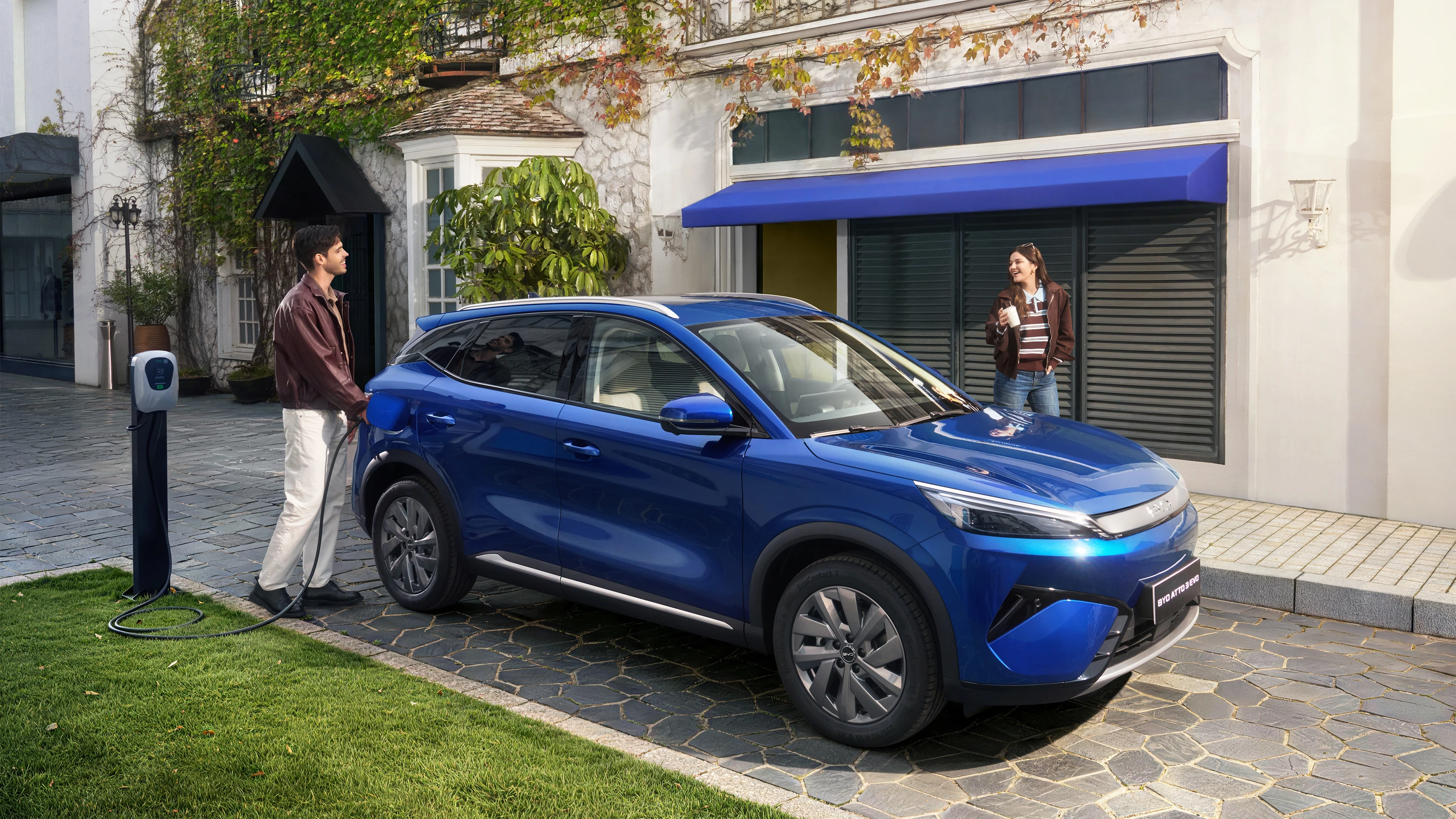 BYD ATTO 3 EVO AWD charging view