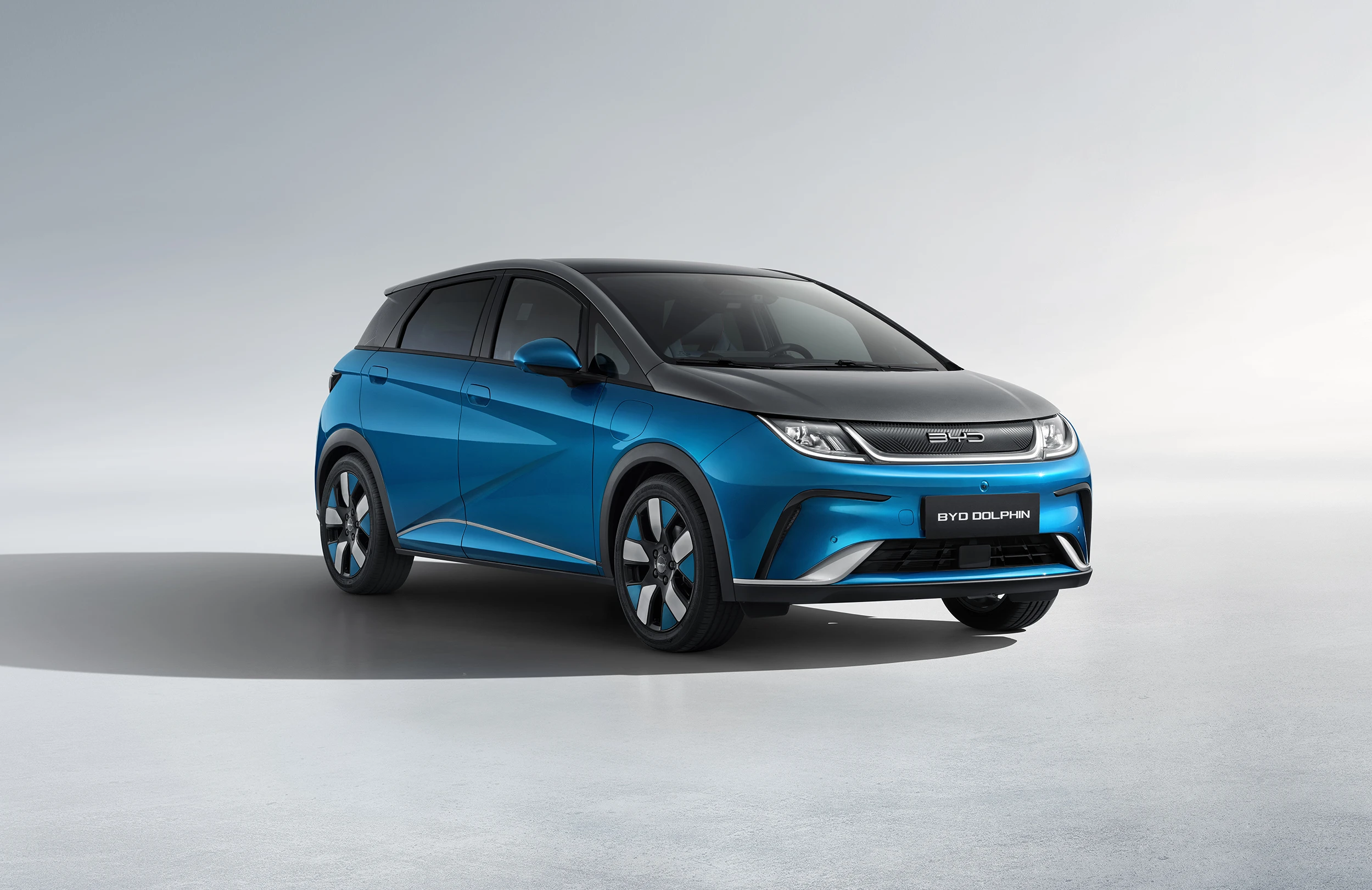 BYD Dolphin 44.9kWh exterior view