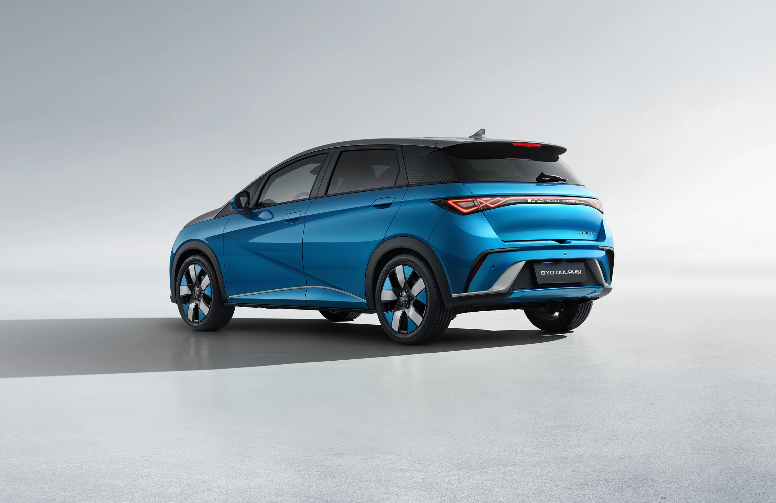 BYD Dolphin 44.9kWh exterior view