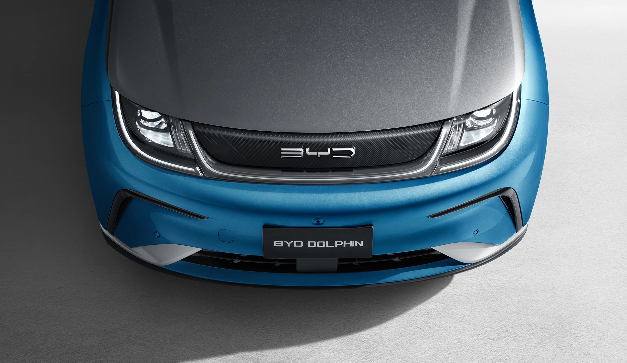 BYD Dolphin 44.9kWh headlights view