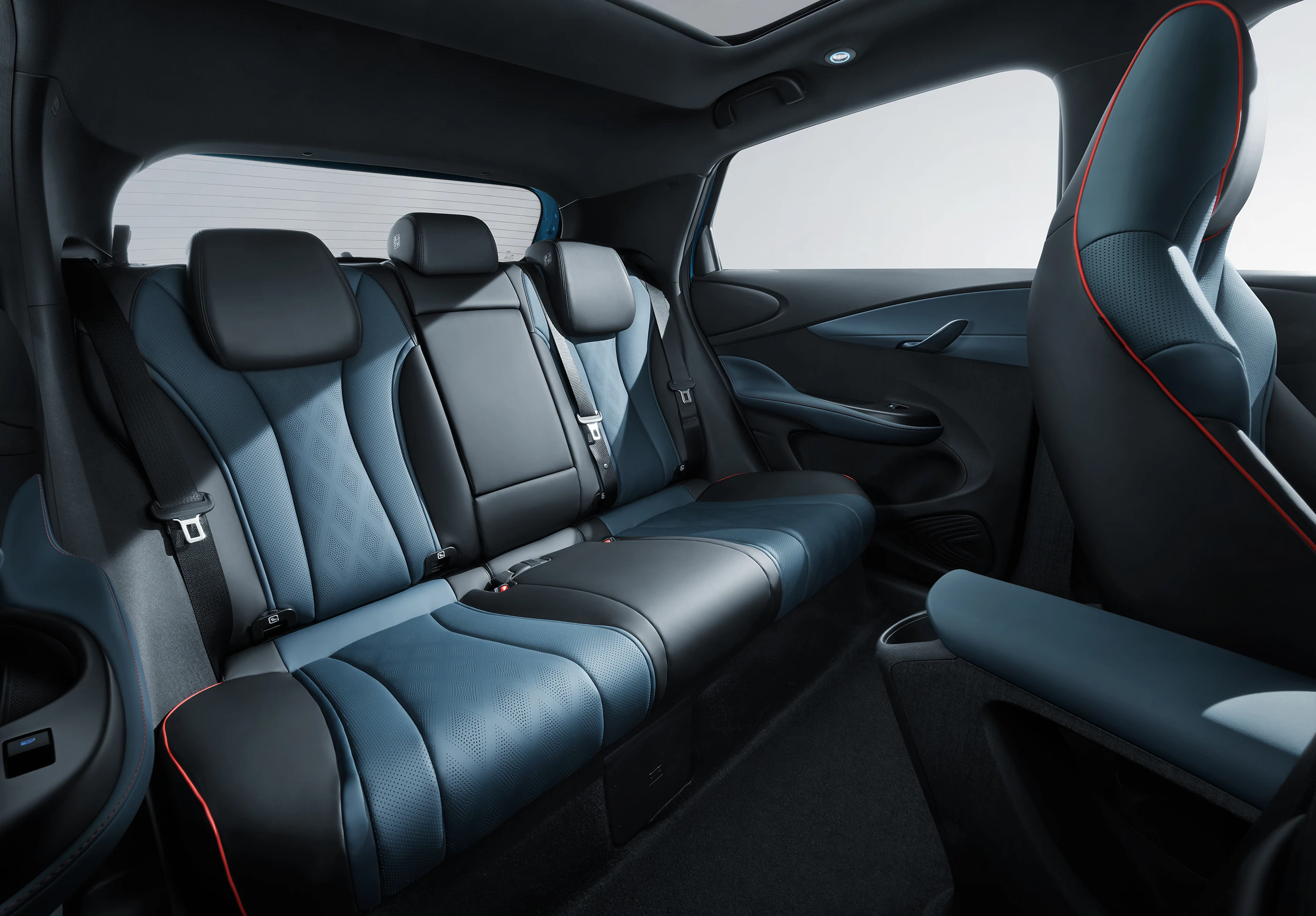 BYD Dolphin 44.9kWh secondrowseats view