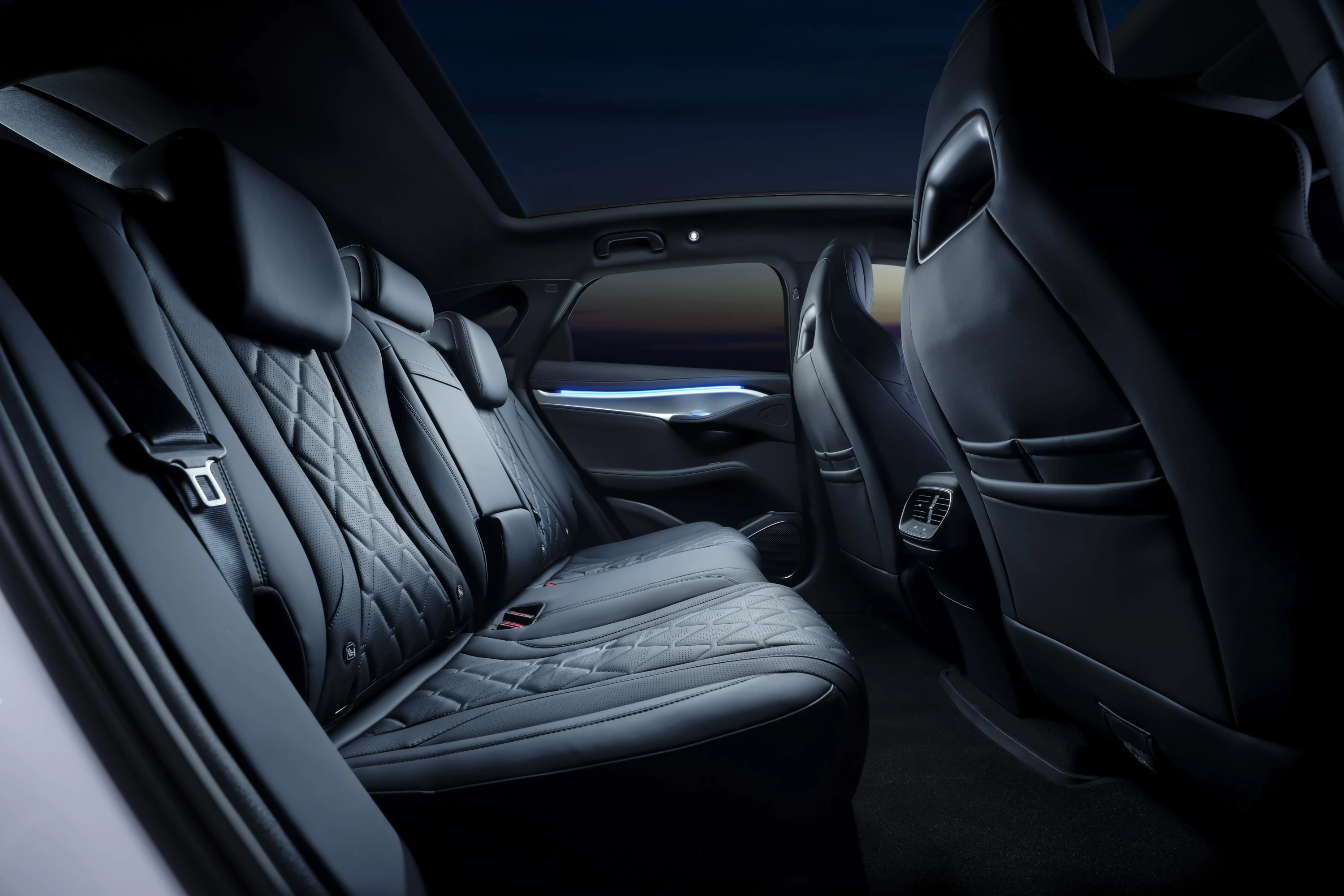 BYD Sealion 7 Design secondrowseats view